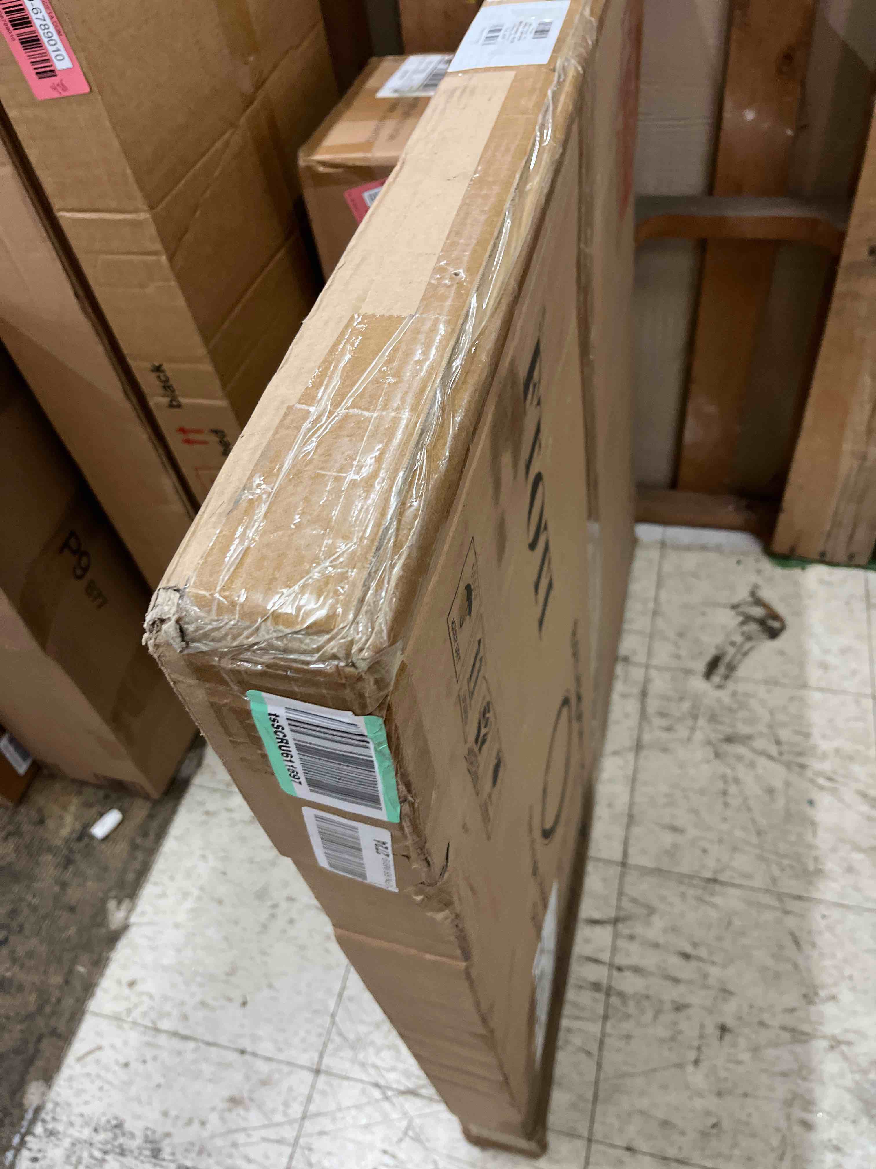 https://s3.amazonaws.com/lotting-images-prod/phillipi/RED6789001_1743073653225.jpeg