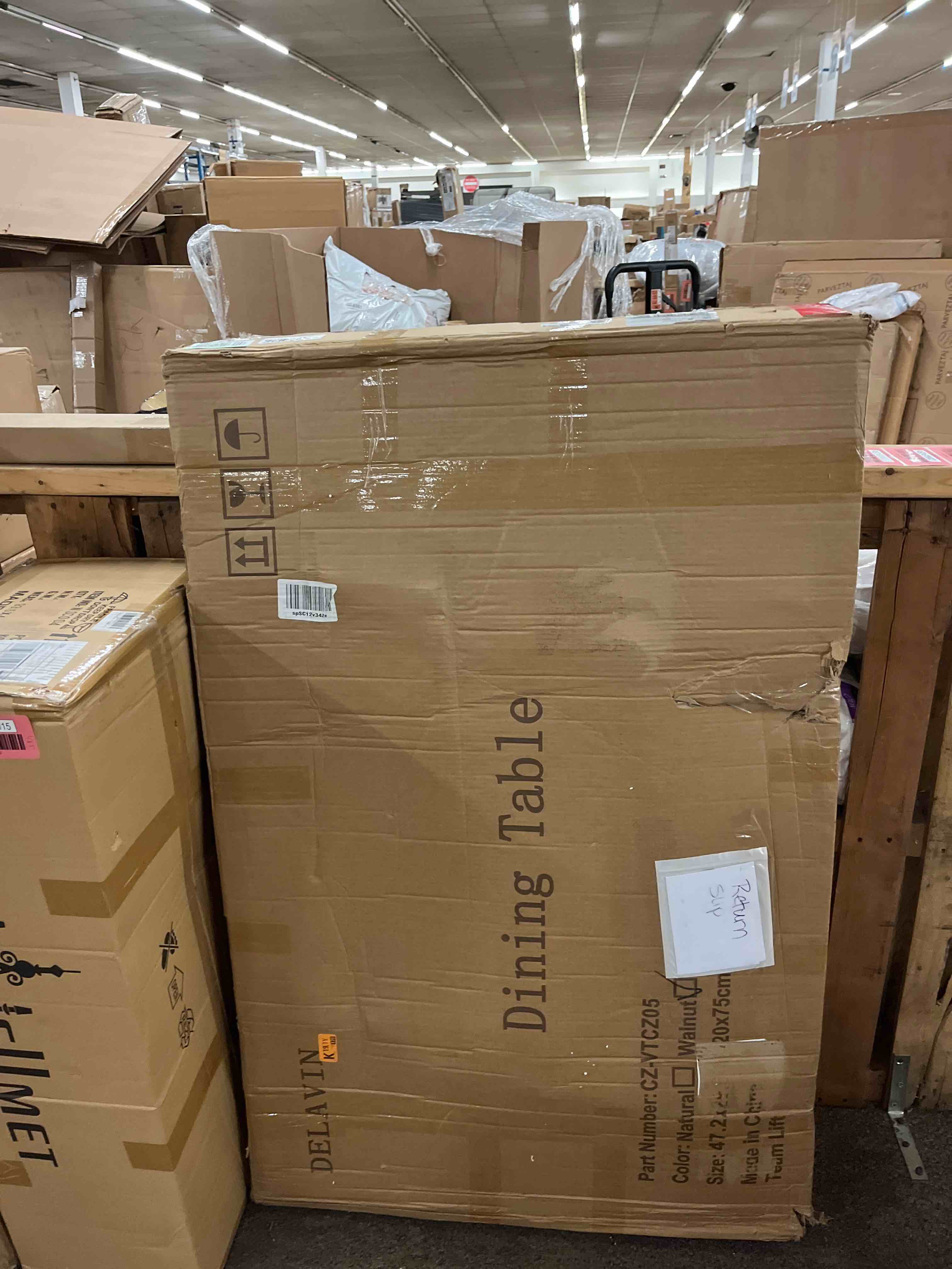 https://s3.amazonaws.com/lotting-images-prod/phillipi/RED6789016_1743156758698.jpeg