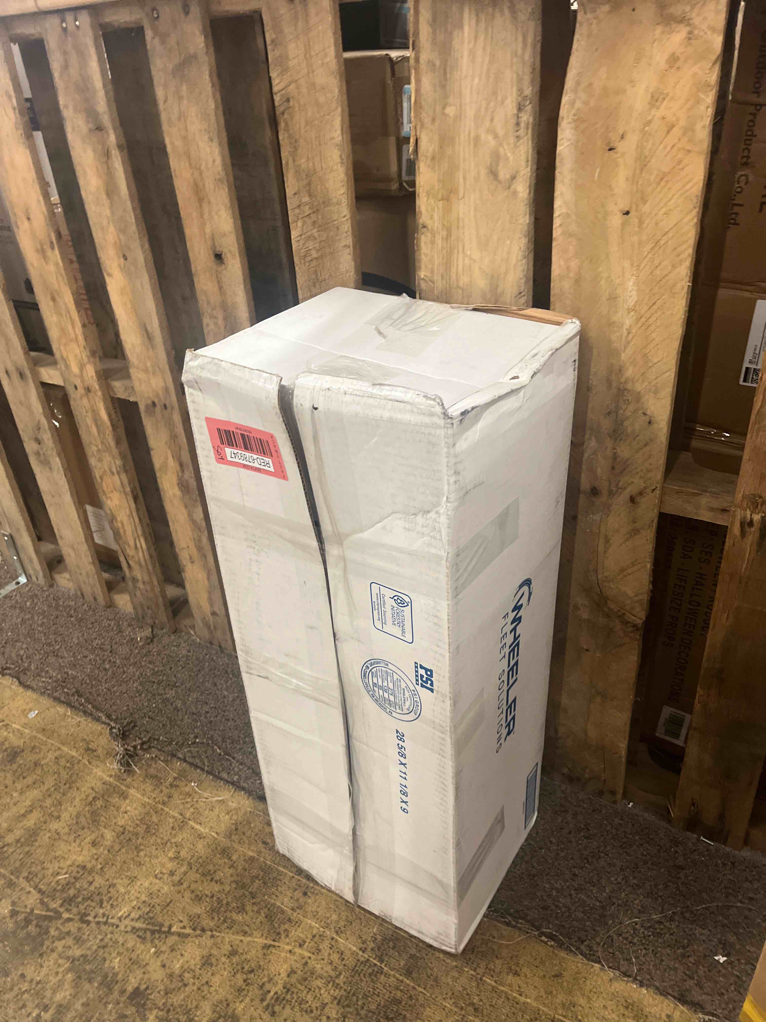 https://s3.amazonaws.com/lotting-images-prod/phillipi/RED6789347_1743543941760.jpeg