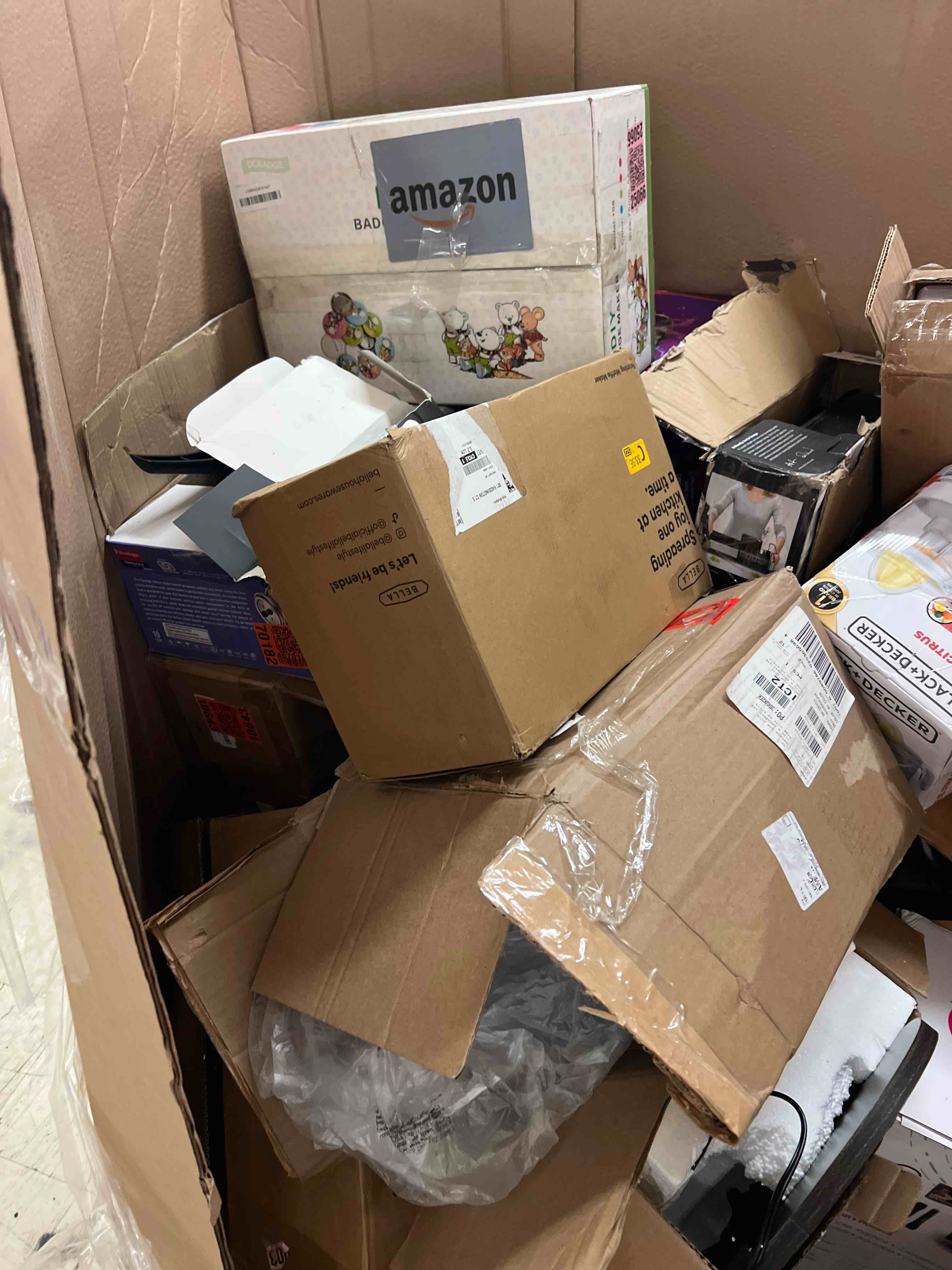 https://s3.amazonaws.com/lotting-images-prod/phillipi/RED6789533_1753301139681.jpeg