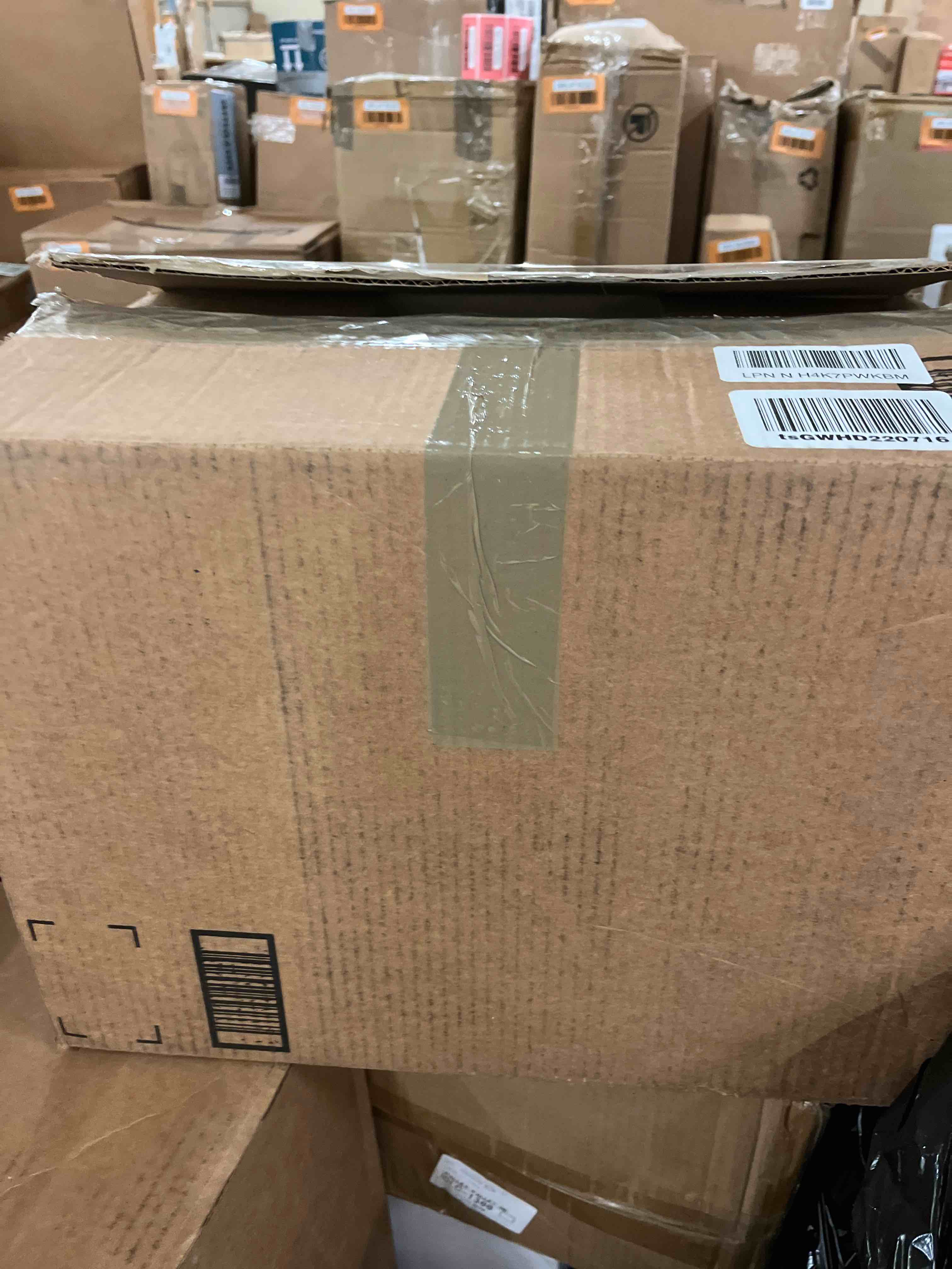 https://s3.amazonaws.com/lotting-images-prod/phillipi/RED6789697_1740445676091.jpeg