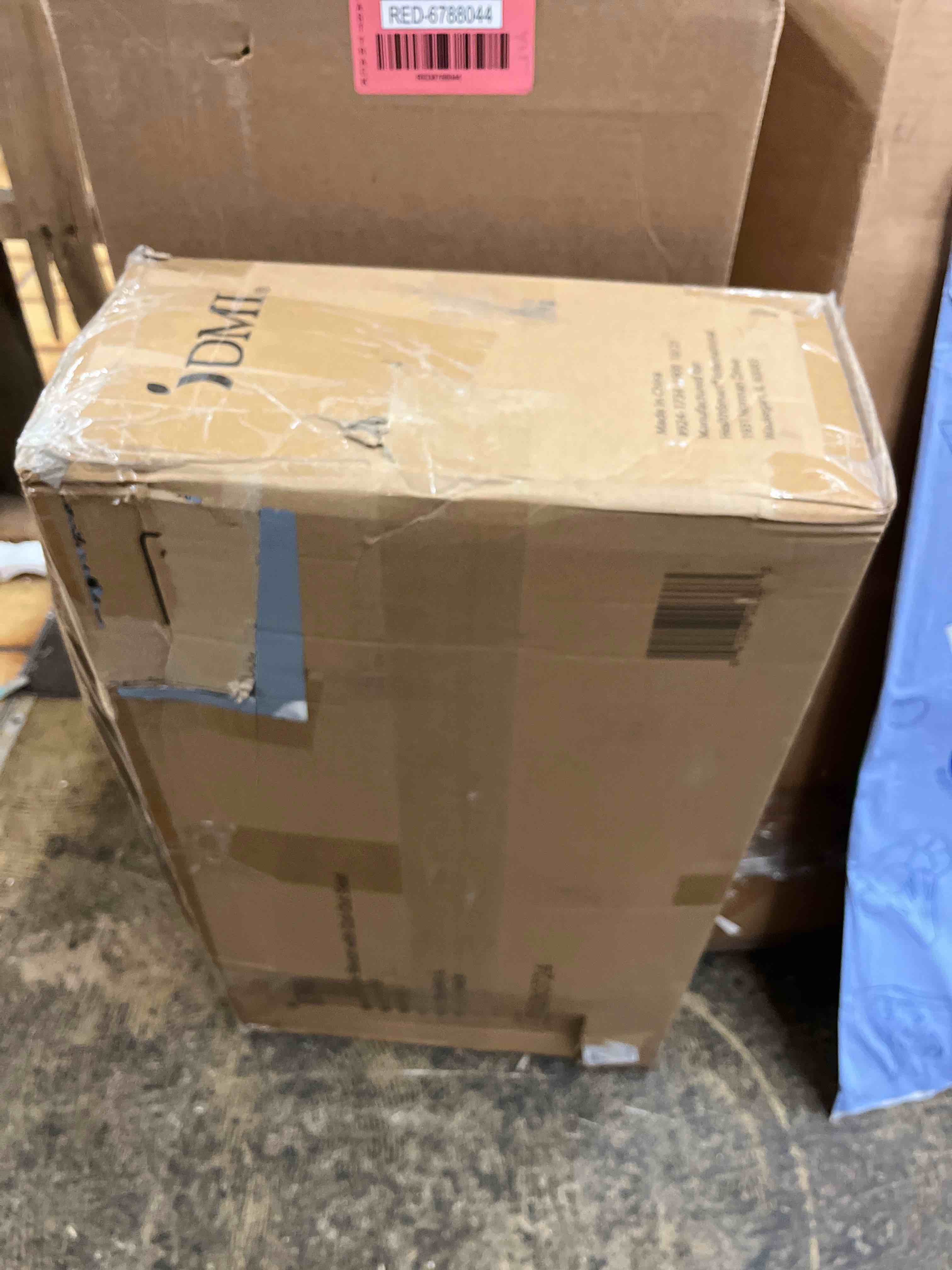 https://s3.amazonaws.com/lotting-images-prod/phillipi/RED6789769_1742253292214.jpeg