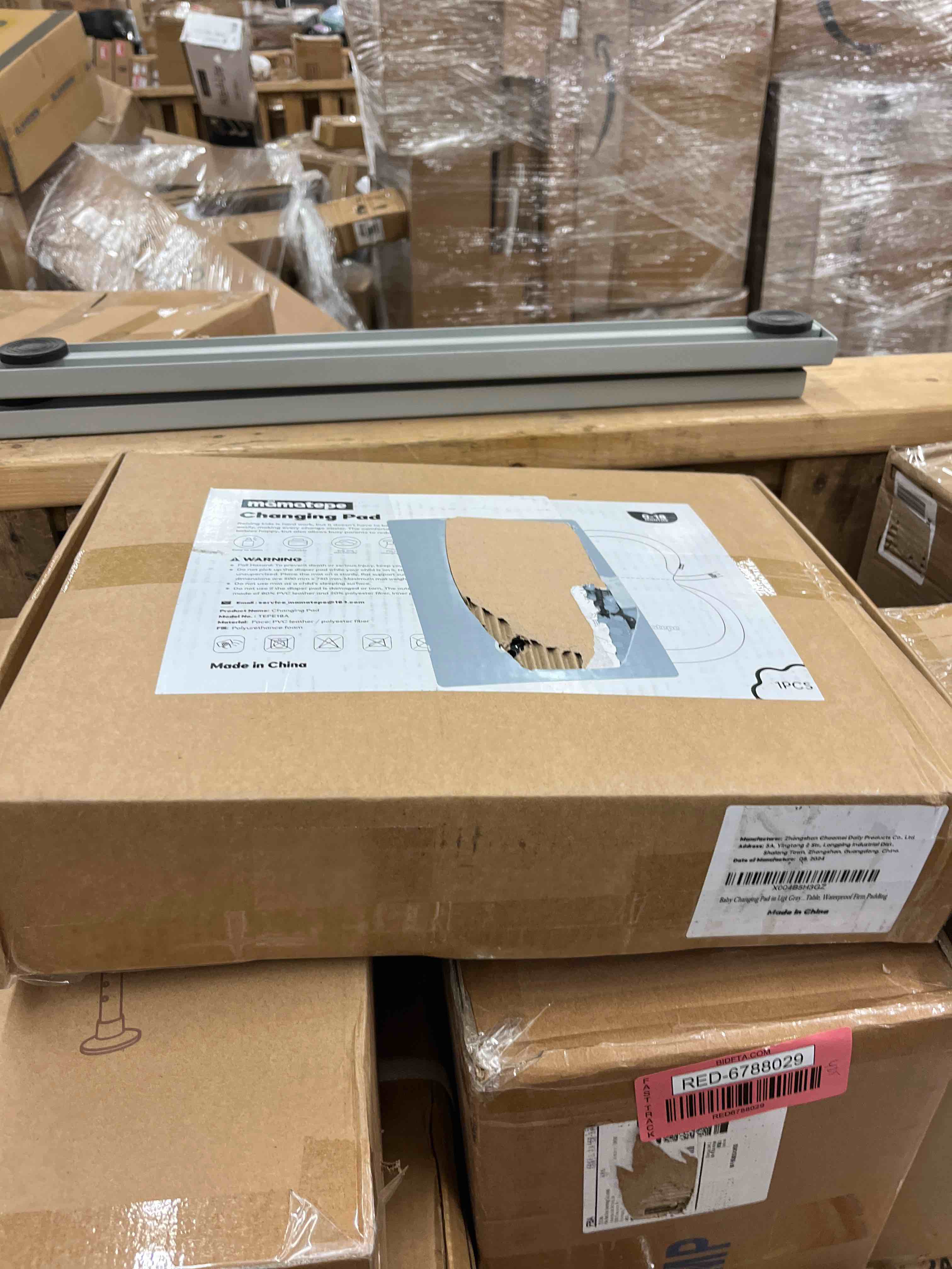 https://s3.amazonaws.com/lotting-images-prod/phillipi/RED6789774_1742252883785.jpeg