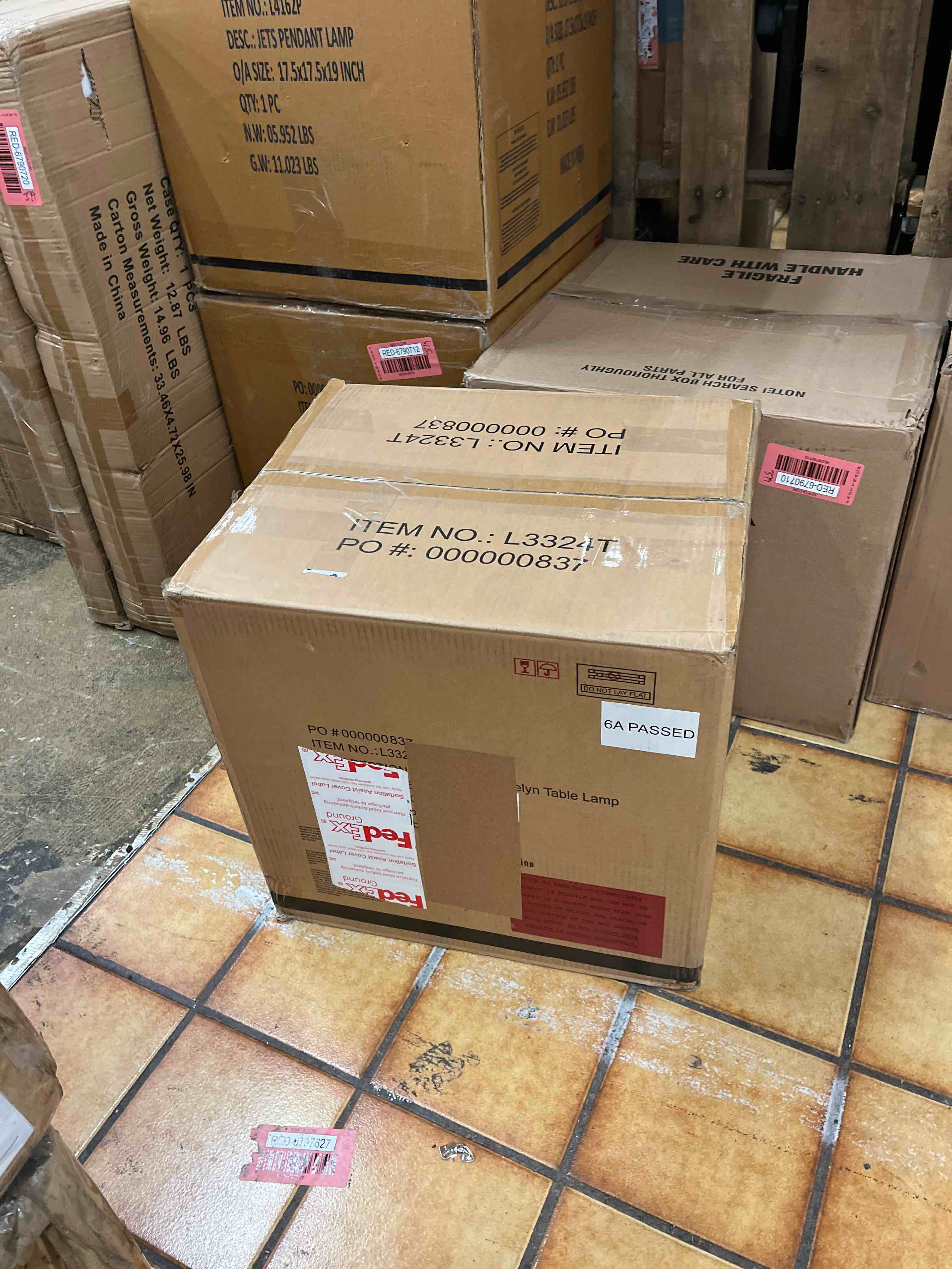 https://s3.amazonaws.com/lotting-images-prod/phillipi/RED6790717_1741368597920.jpeg