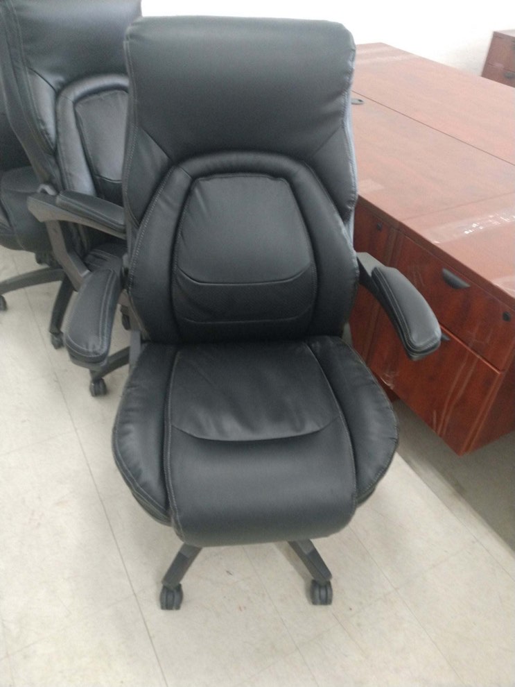 https://s3.amazonaws.com/lotting-images-prod/phillipi/RED6791221_1737146750766.jpeg