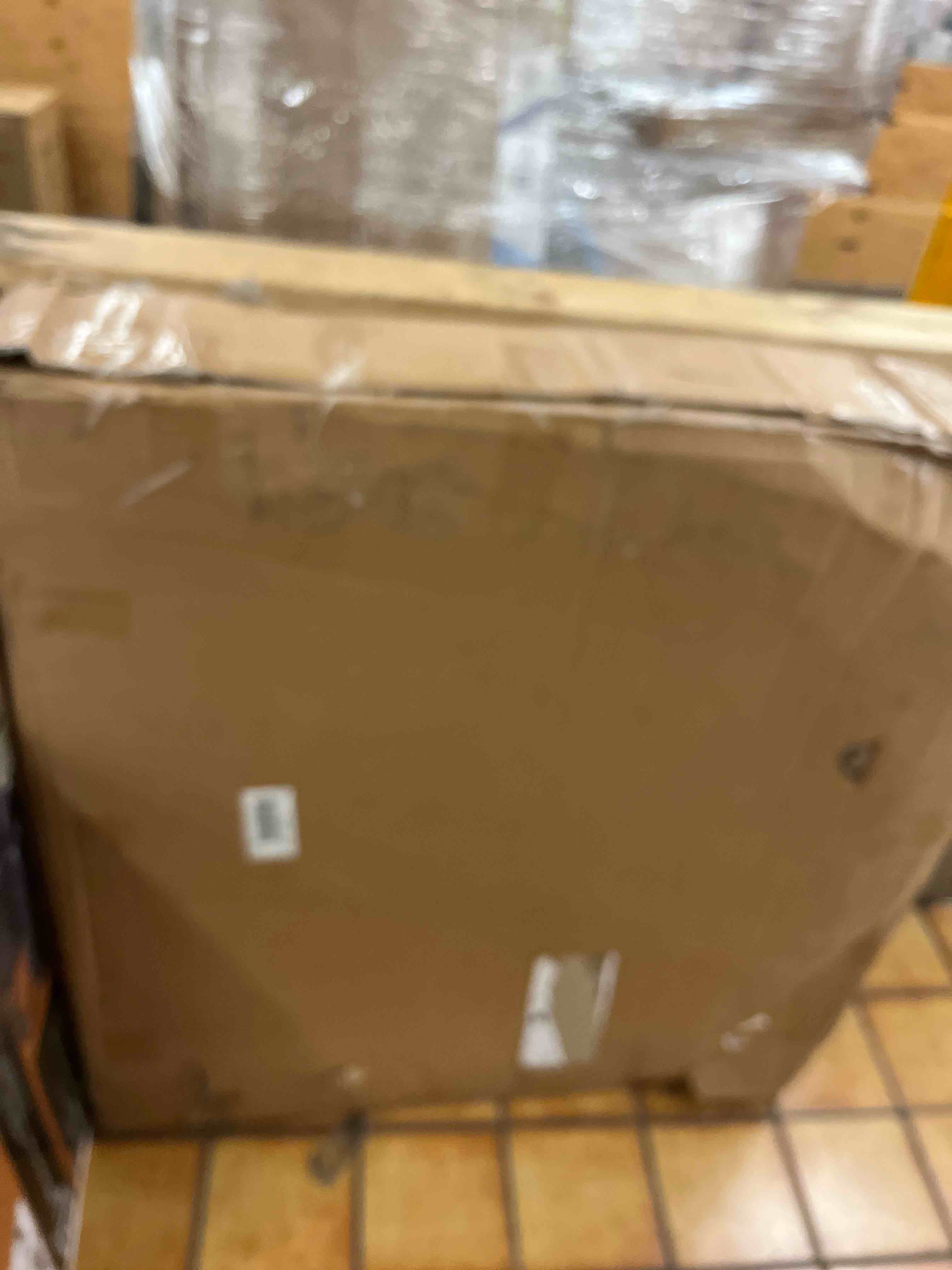 https://s3.amazonaws.com/lotting-images-prod/phillipi/RED6791316_1737404169565.jpeg