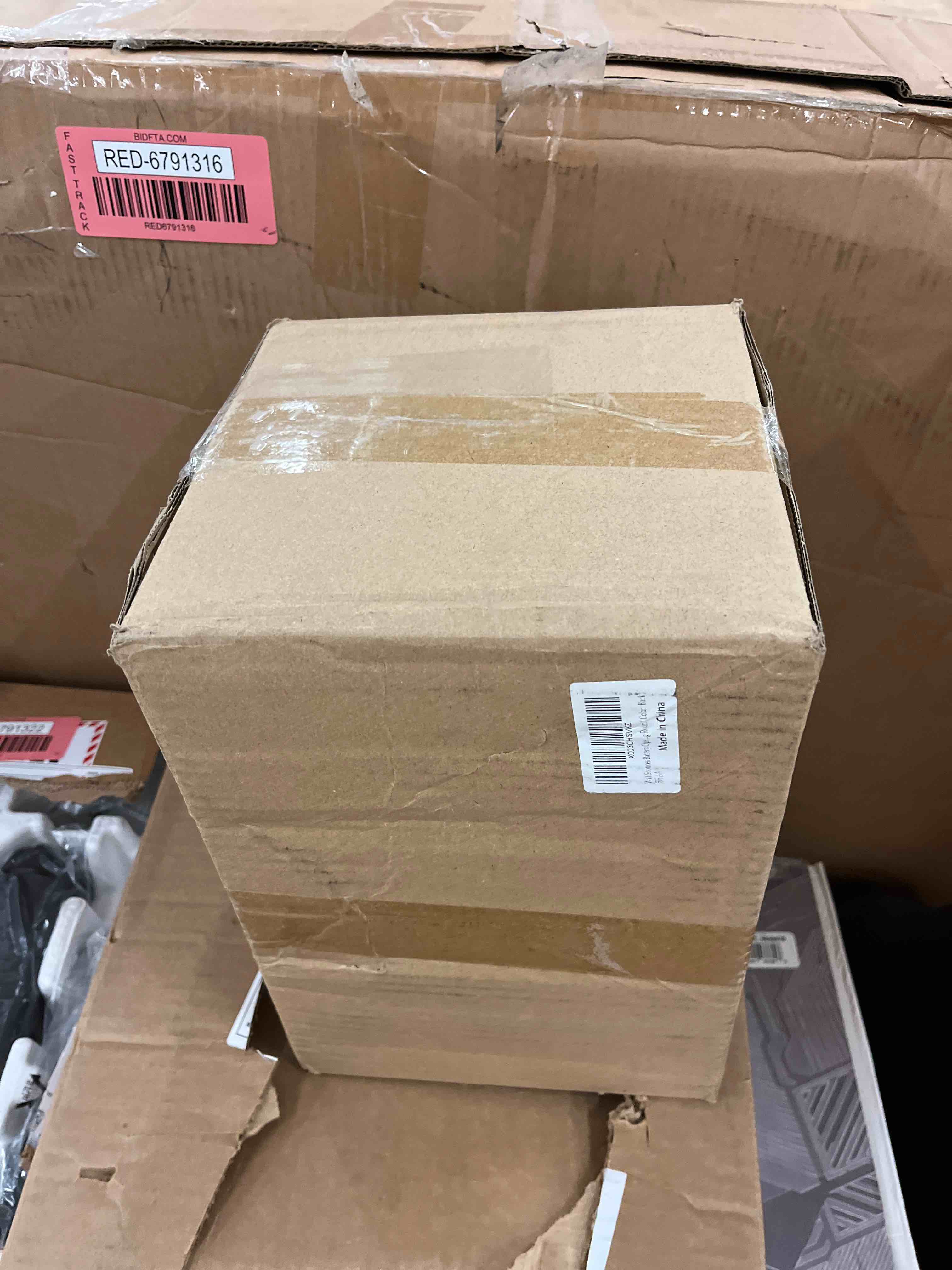 https://s3.amazonaws.com/lotting-images-prod/phillipi/RED6791357_1737407328240.jpeg
