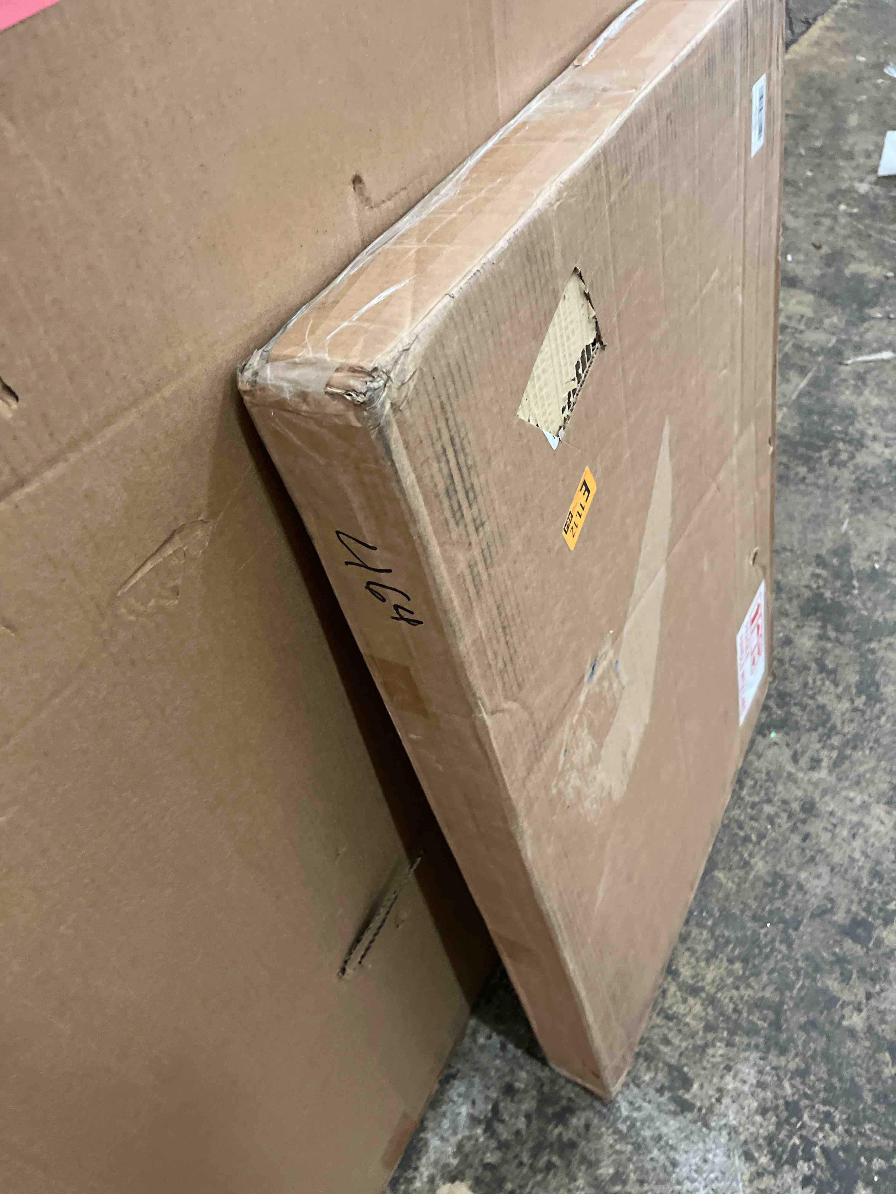 https://s3.amazonaws.com/lotting-images-prod/phillipi/RED6791358_1737407195263.jpeg
