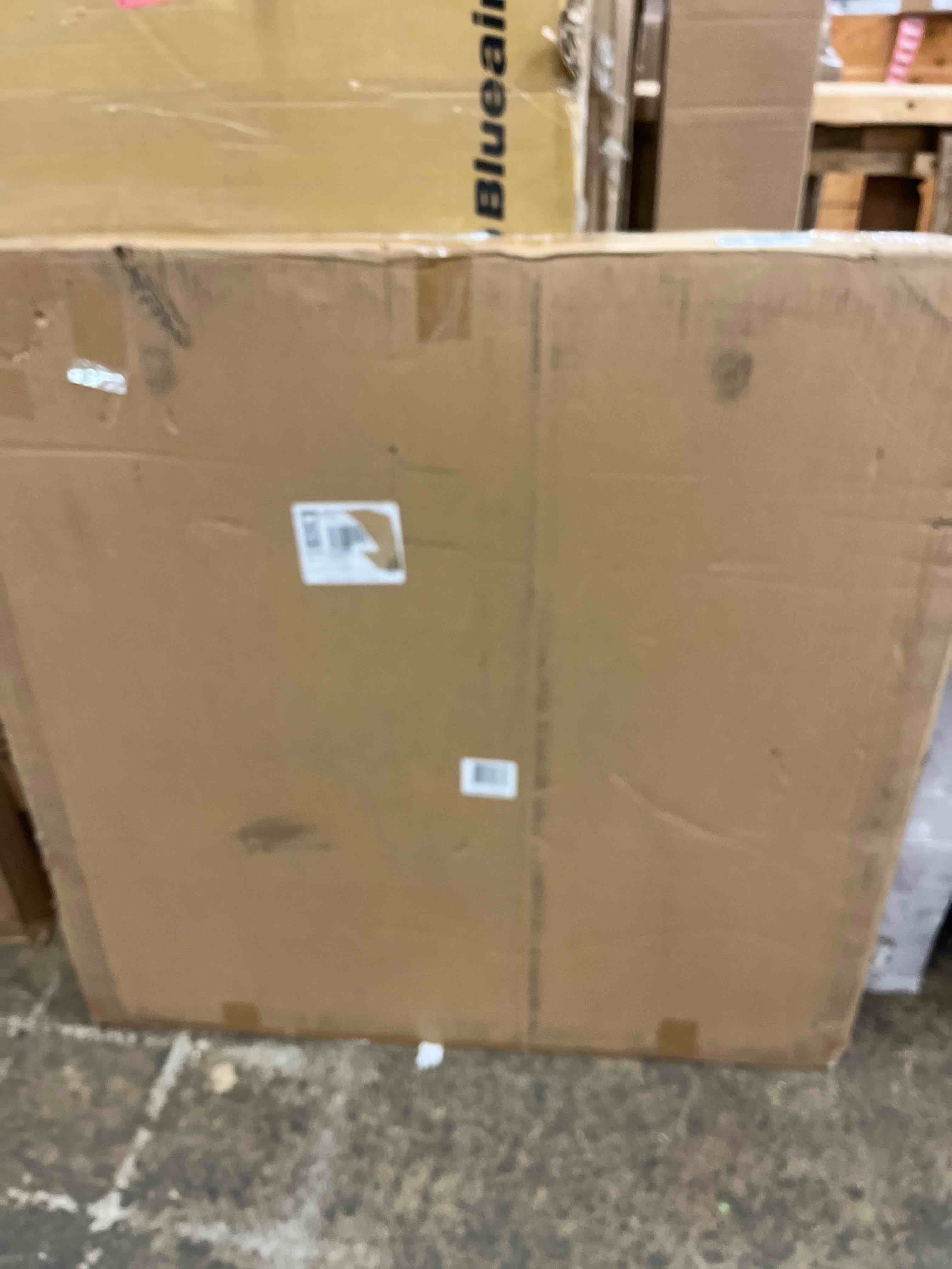https://s3.amazonaws.com/lotting-images-prod/phillipi/RED6791361_1737406969368.jpeg