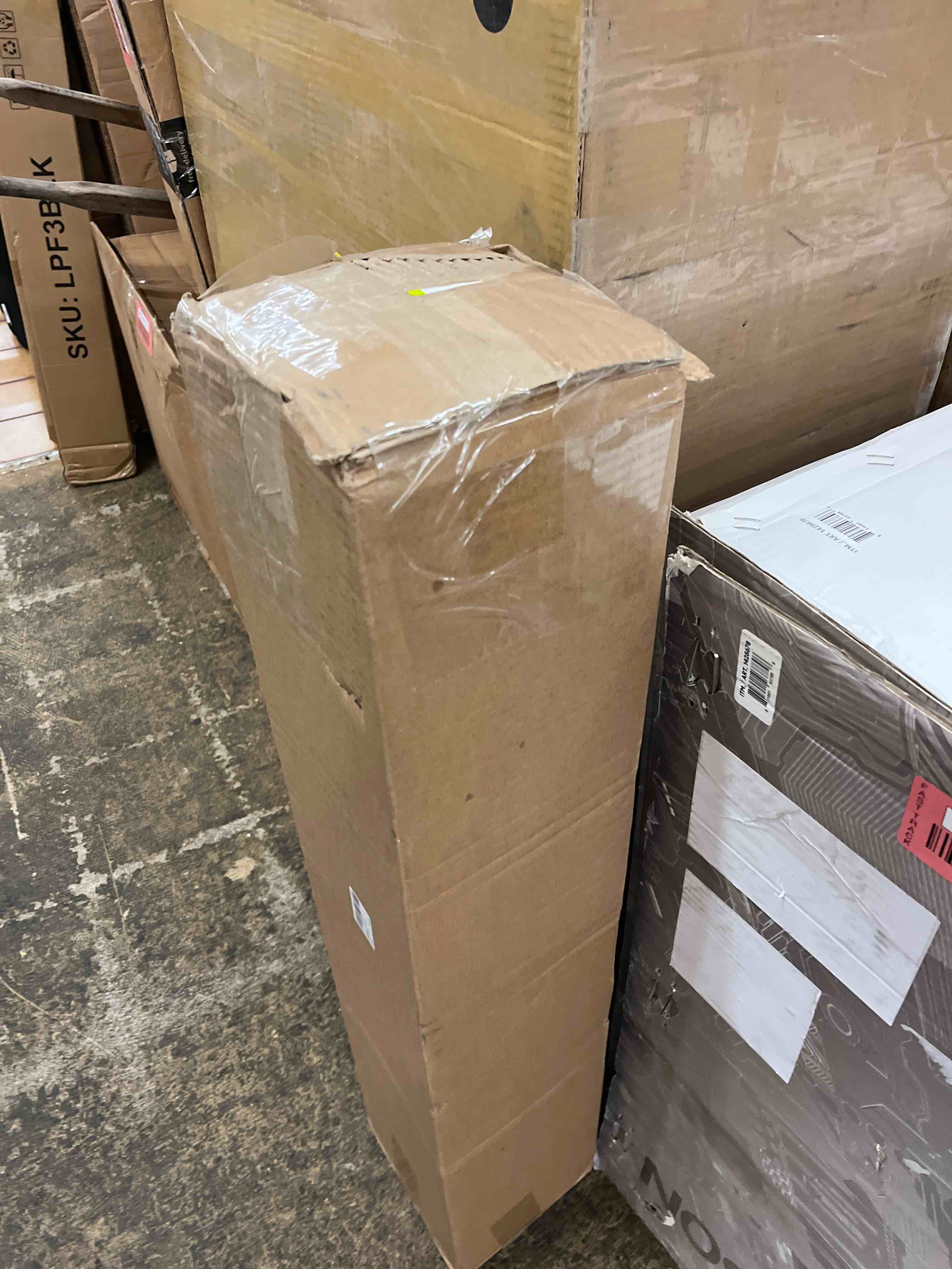 https://s3.amazonaws.com/lotting-images-prod/phillipi/RED6791362_1737406896015.jpeg
