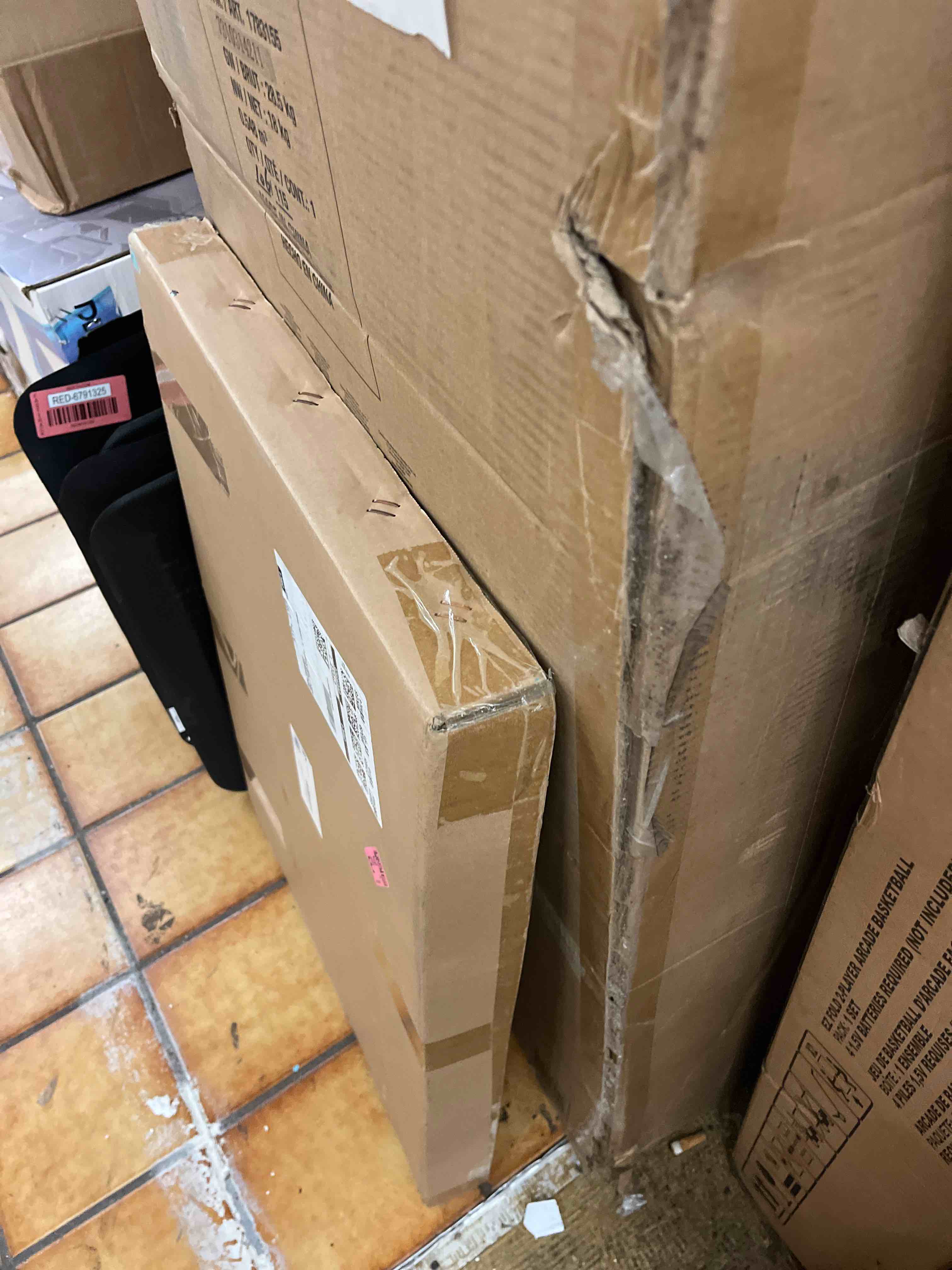 https://s3.amazonaws.com/lotting-images-prod/phillipi/RED6791367_1737406249616.jpeg