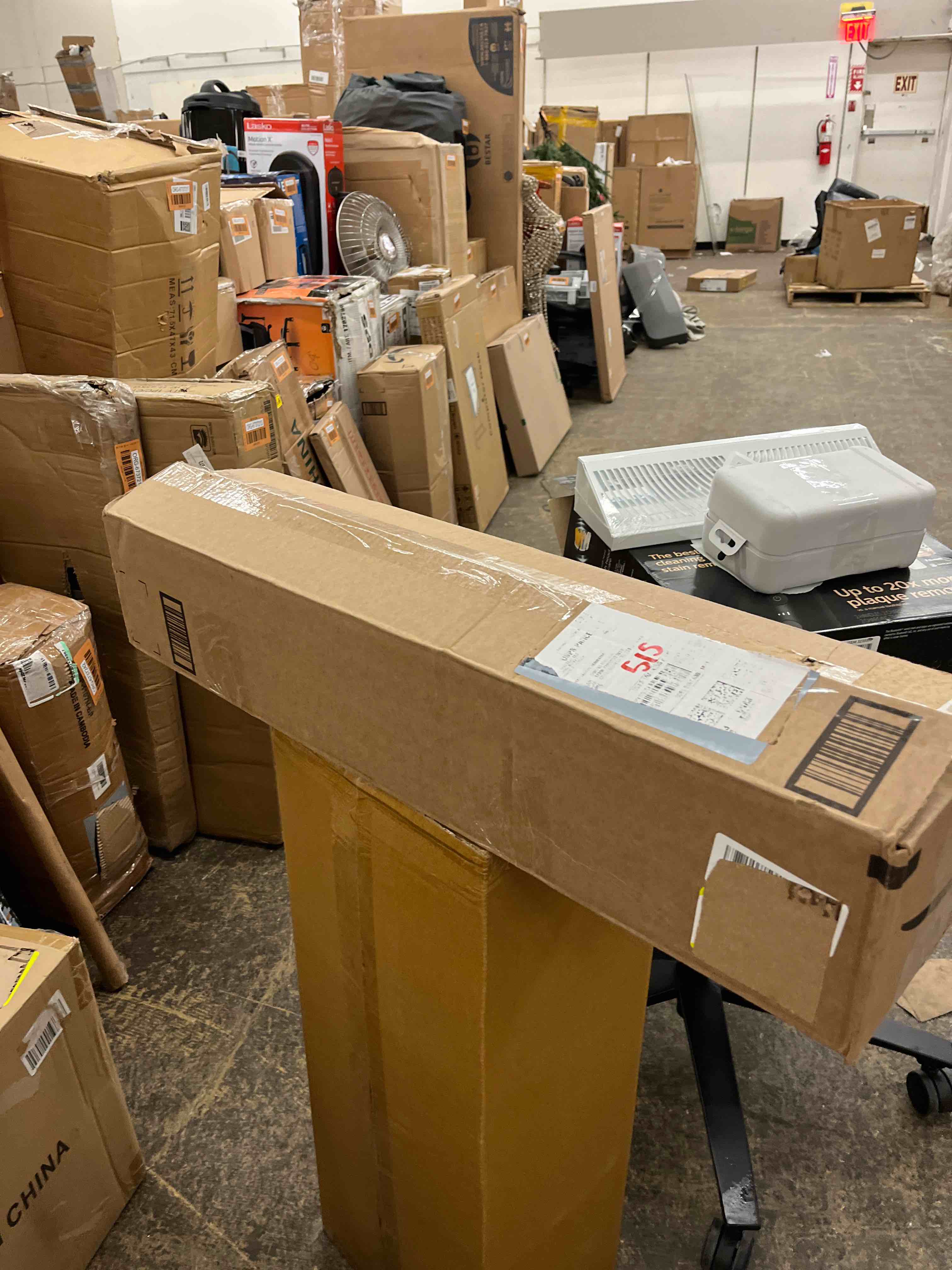 https://s3.amazonaws.com/lotting-images-prod/phillipi/RED6791500_1737650808950.jpeg