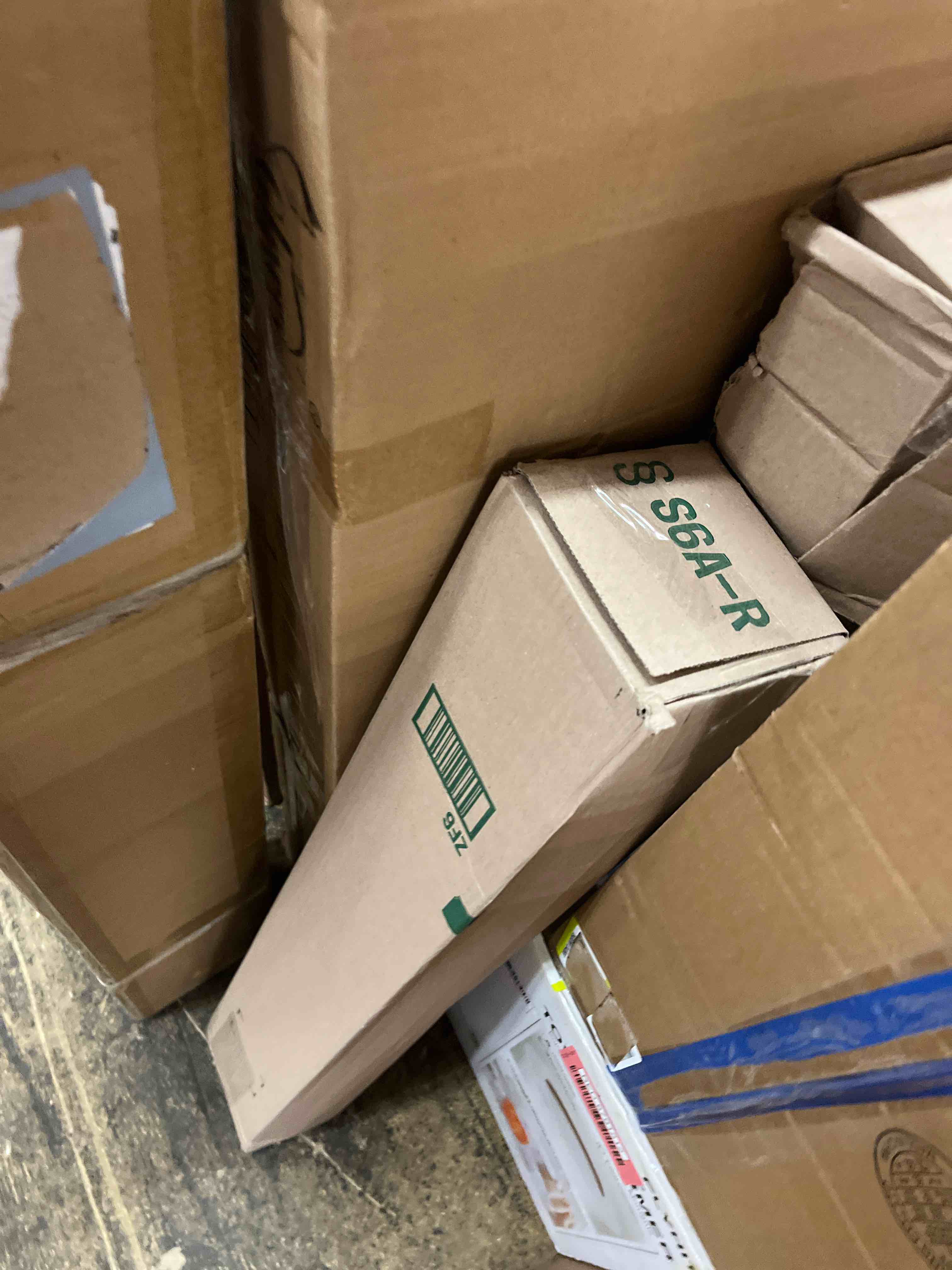 https://s3.amazonaws.com/lotting-images-prod/phillipi/RED6791502_1737650571624.jpeg