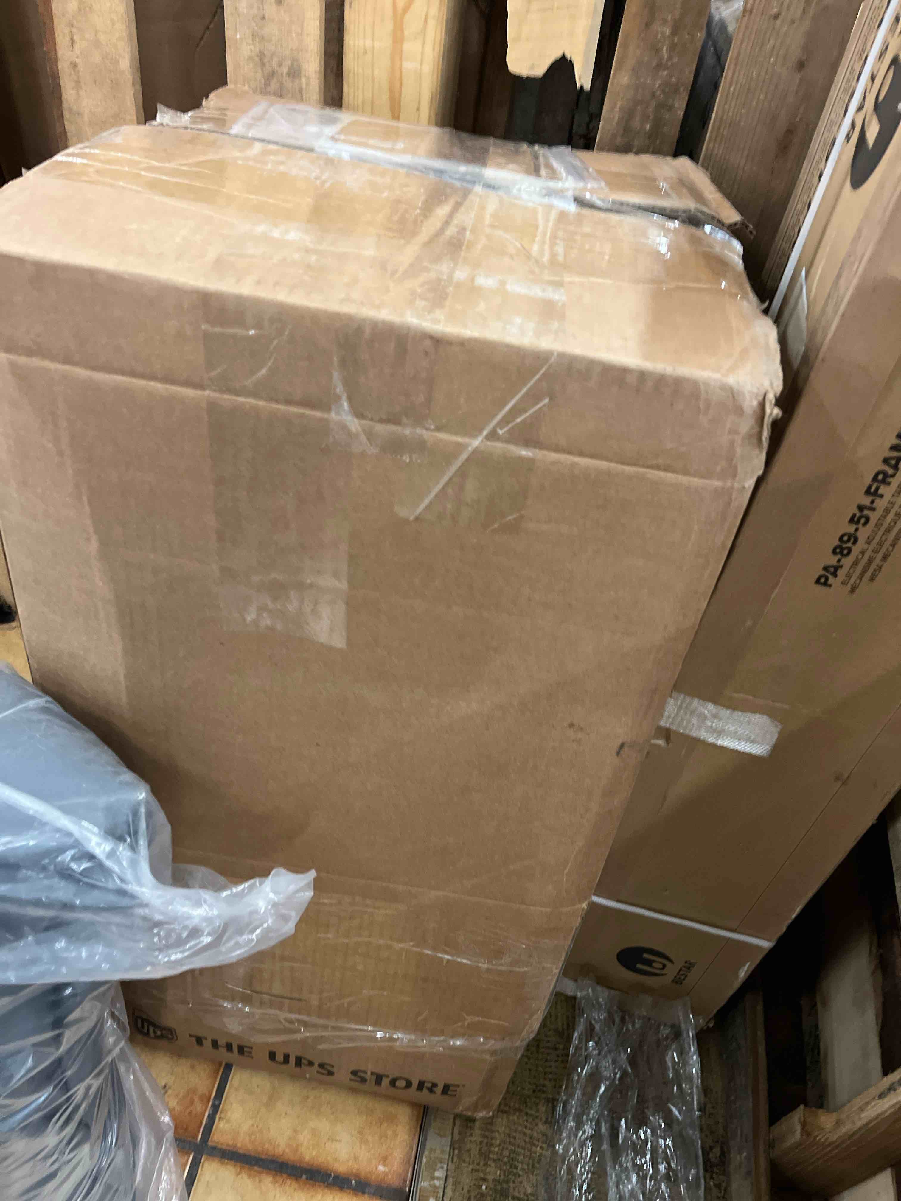 https://s3.amazonaws.com/lotting-images-prod/phillipi/RED6791533_1737645921774.jpeg