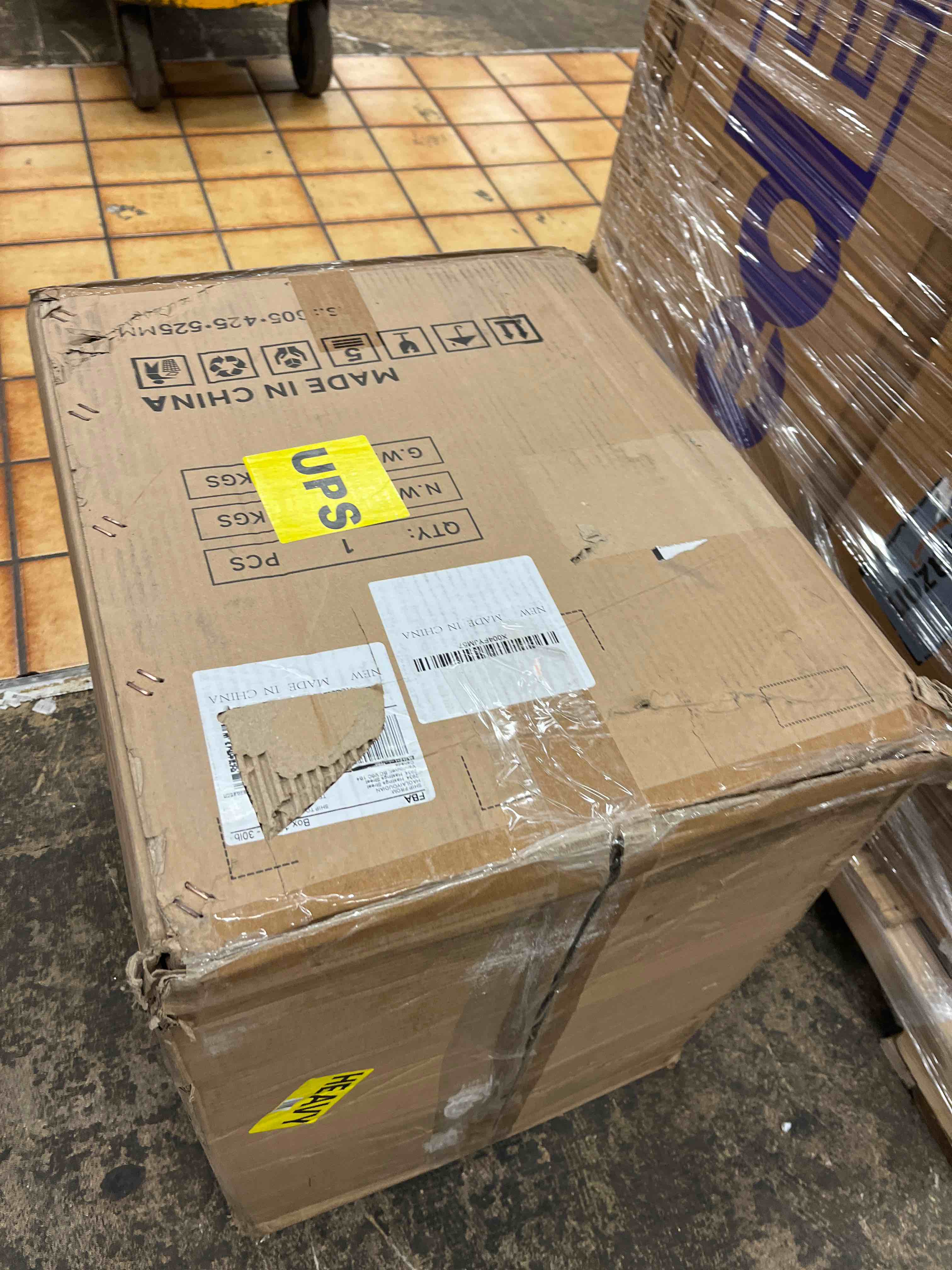 https://s3.amazonaws.com/lotting-images-prod/phillipi/RED6792205_1741874497335.jpeg