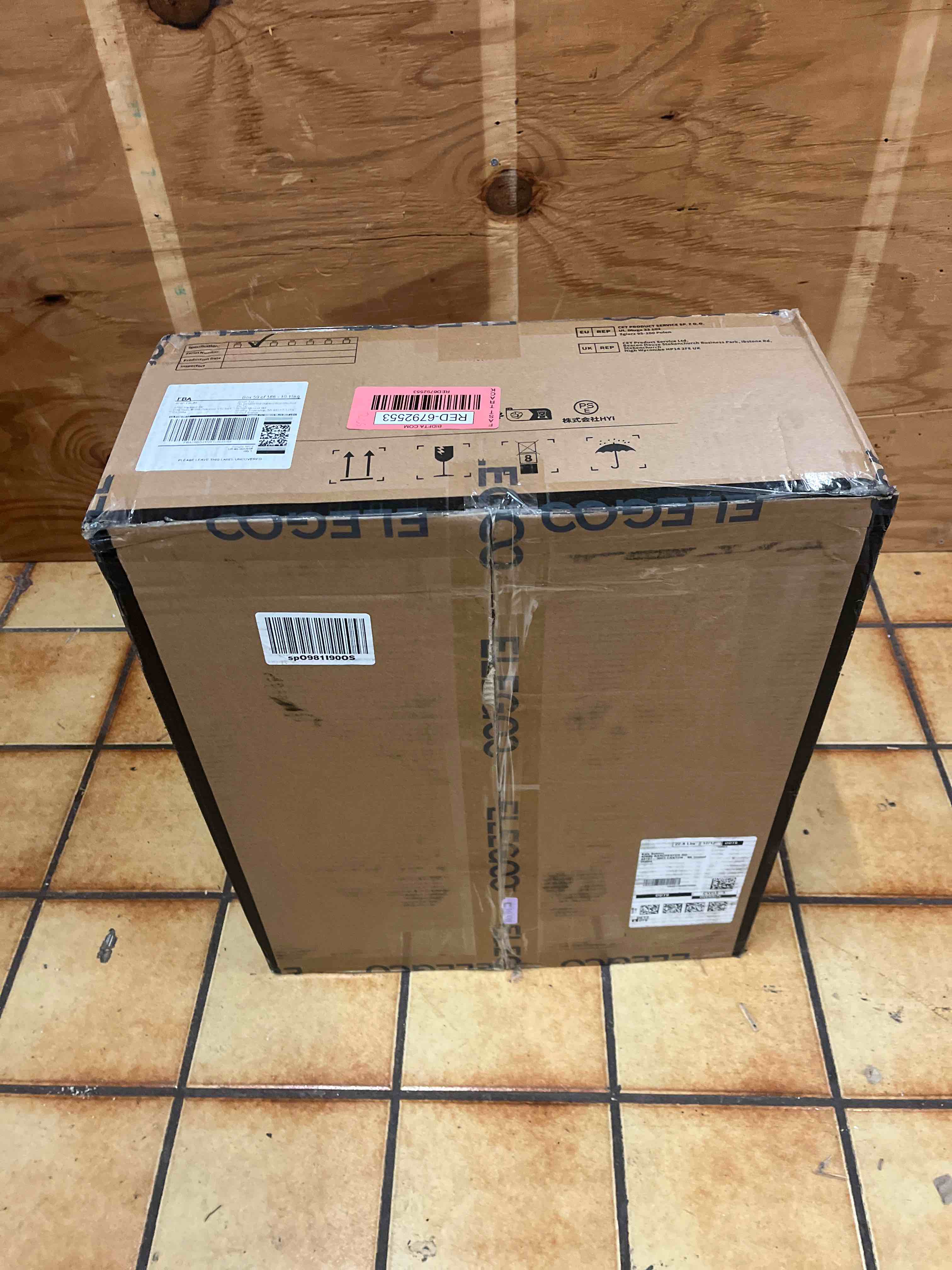 https://s3.amazonaws.com/lotting-images-prod/phillipi/RED6792553_1739328799866.jpeg