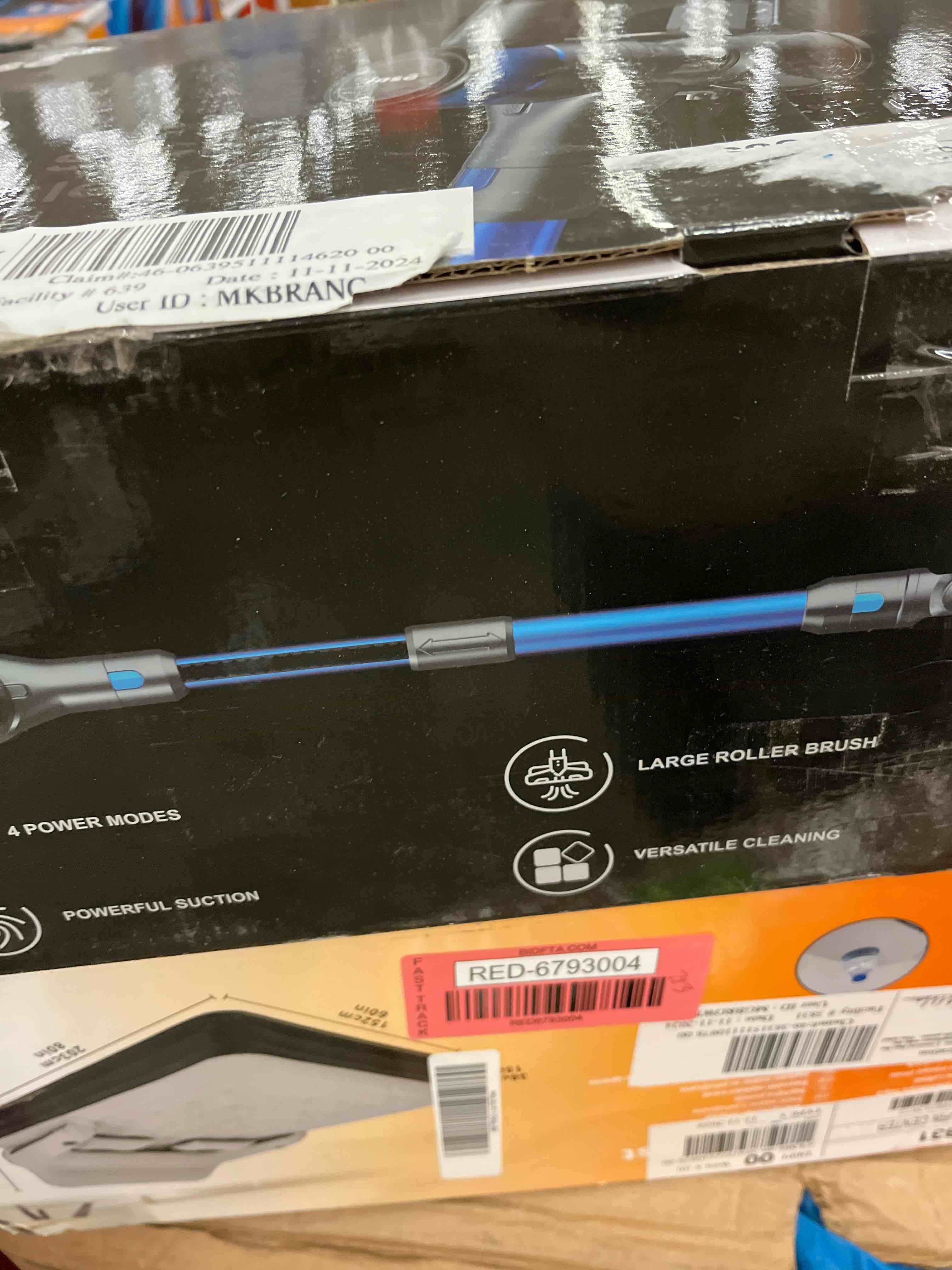 https://s3.amazonaws.com/lotting-images-prod/phillipi/RED6792989_1739985174641.jpeg