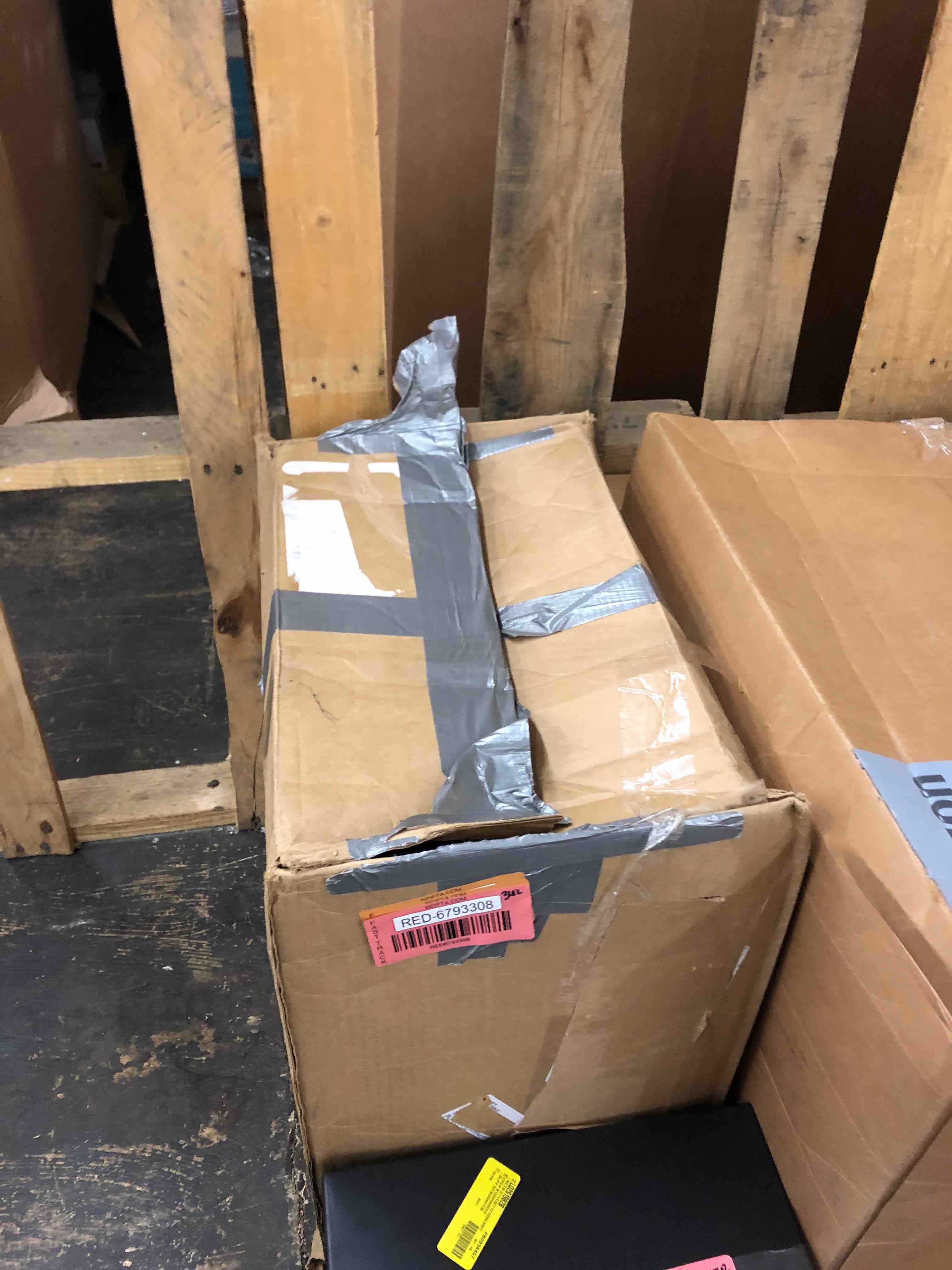 https://s3.amazonaws.com/lotting-images-prod/phillipi/RED6793308_1741103378984.jpeg