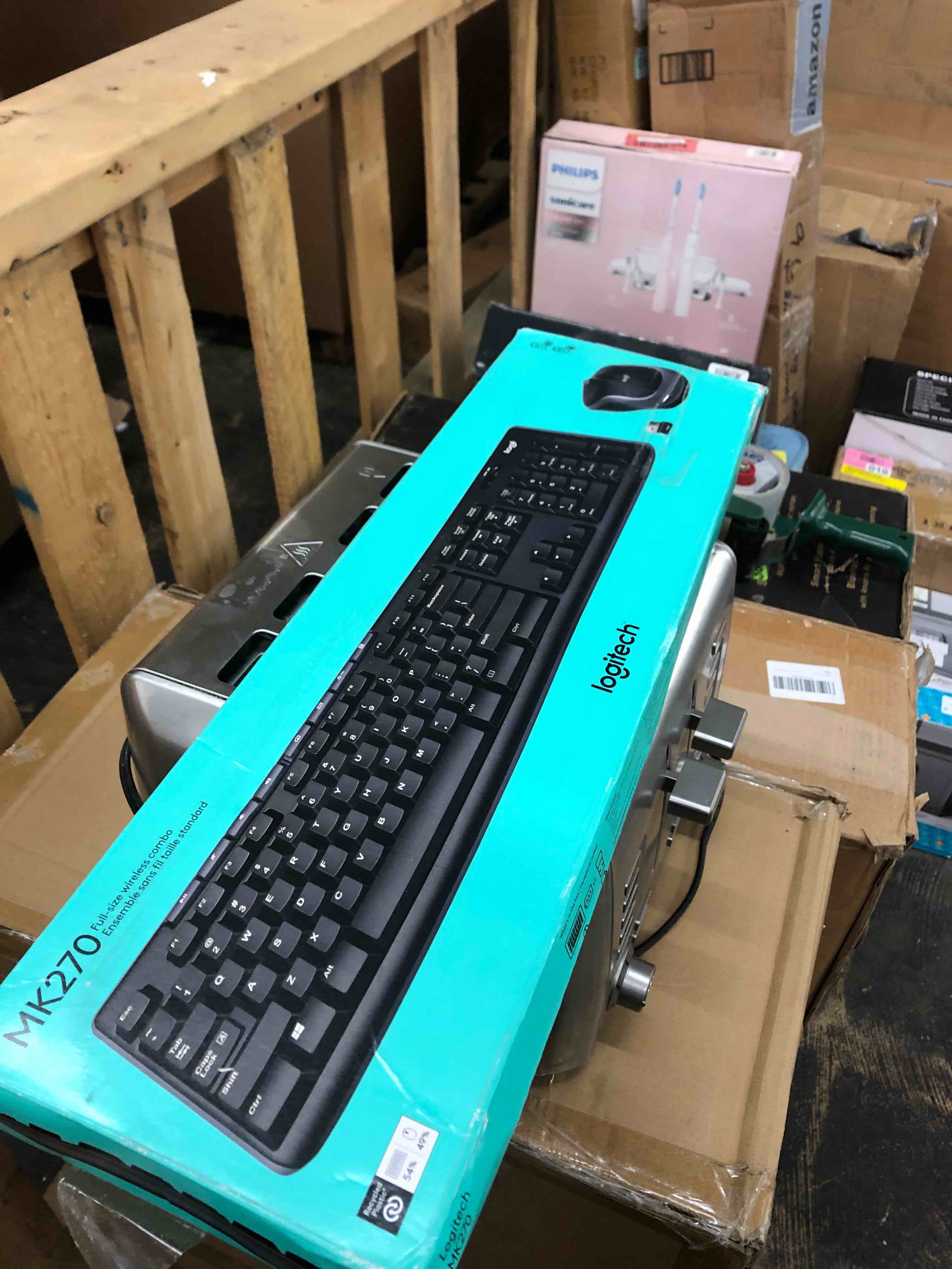 https://s3.amazonaws.com/lotting-images-prod/phillipi/RED6793322_1741104360009.jpeg