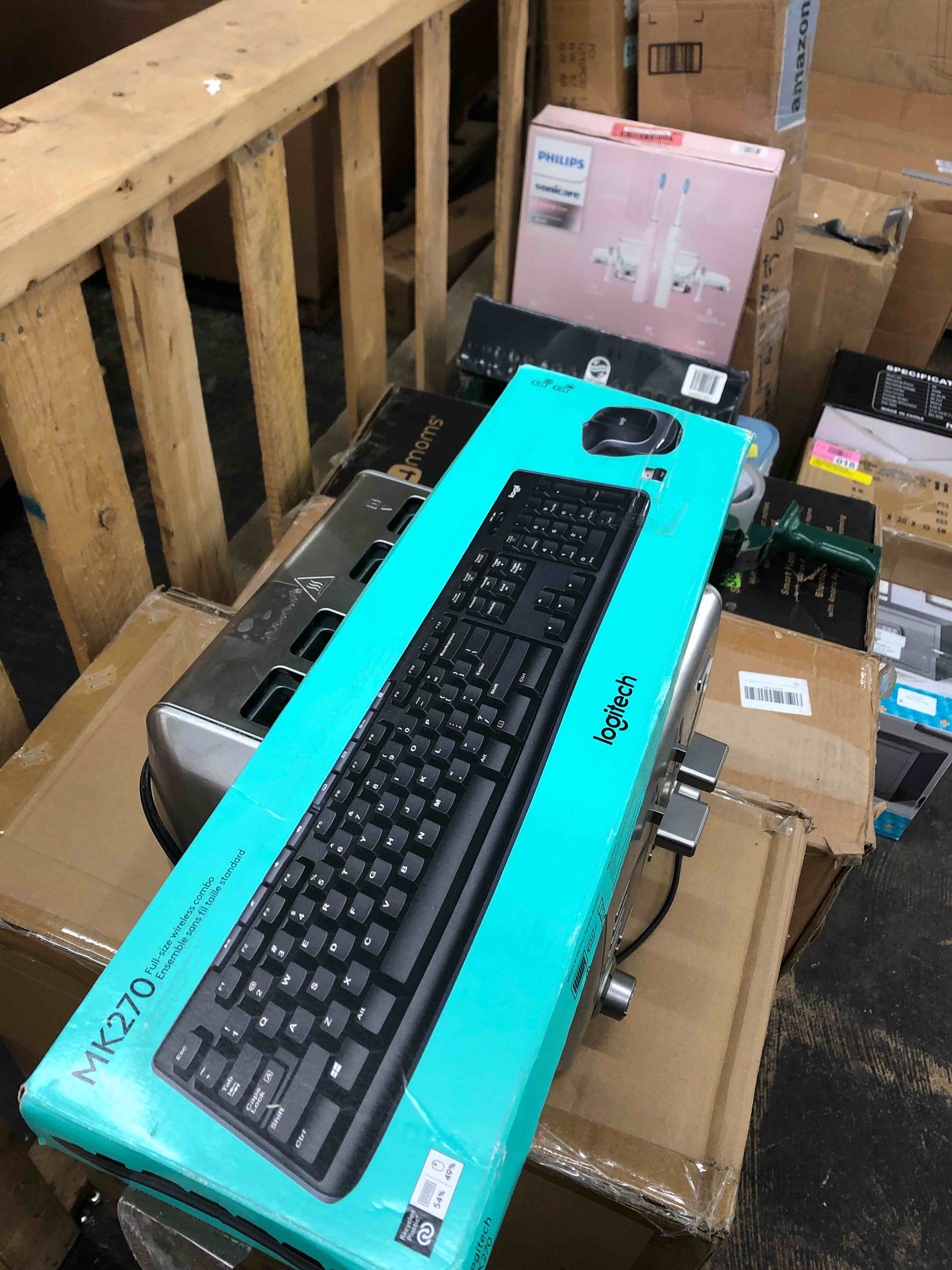 https://s3.amazonaws.com/lotting-images-prod/phillipi/RED6793322_1741104361505.jpeg