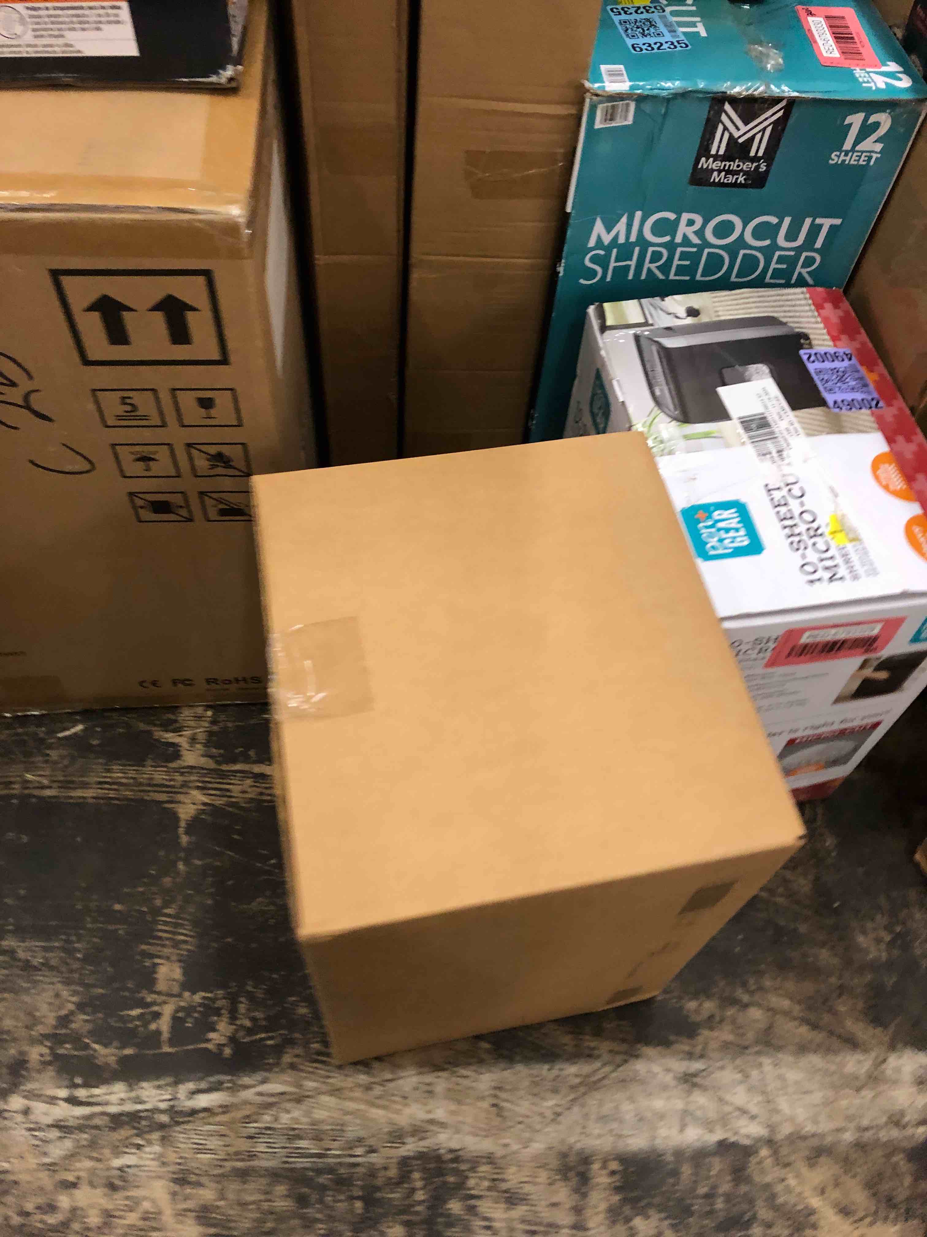 https://s3.amazonaws.com/lotting-images-prod/phillipi/RED6793335_1741106288969.jpeg