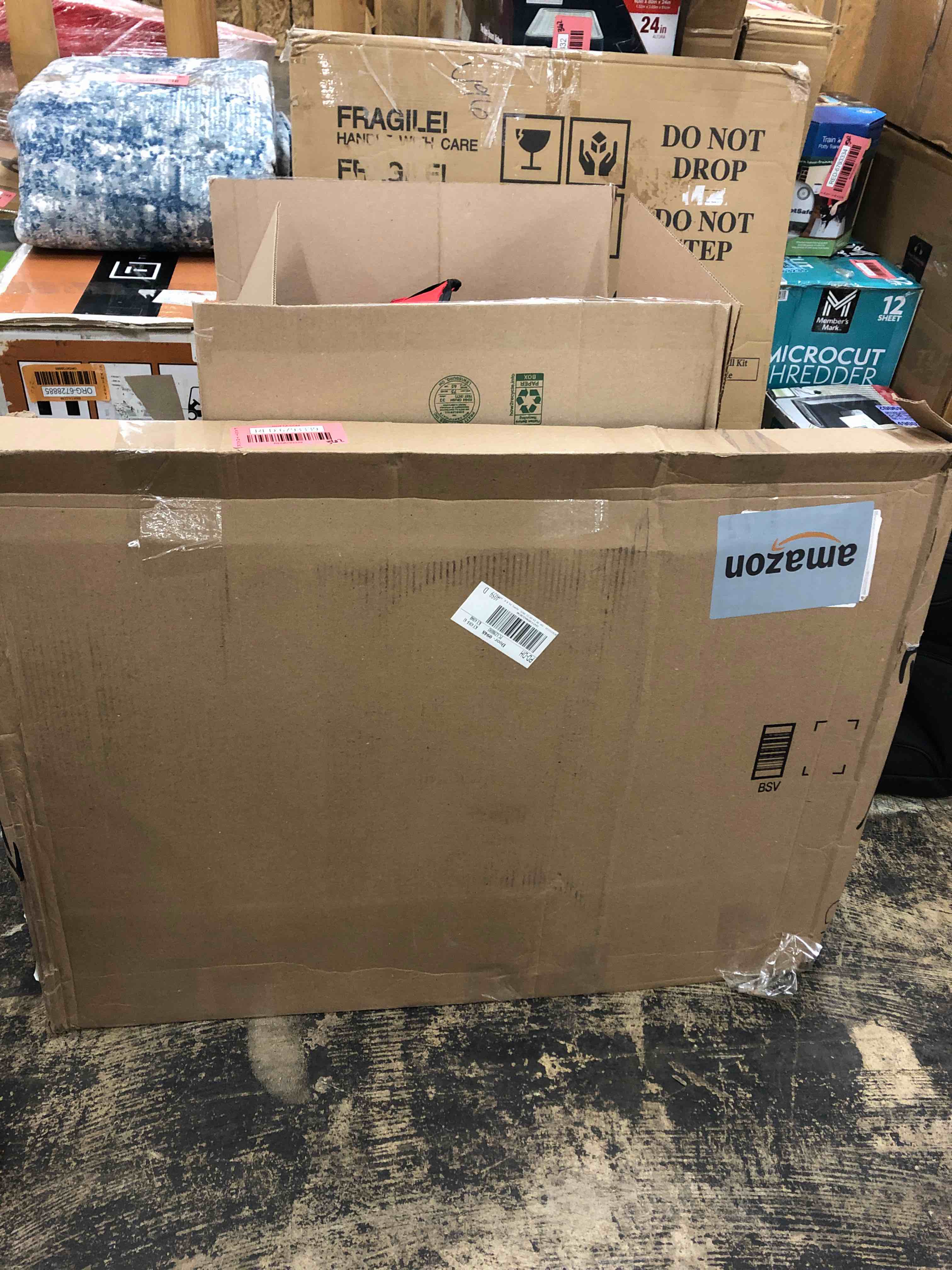 https://s3.amazonaws.com/lotting-images-prod/phillipi/RED6793339_1741137556306.jpeg