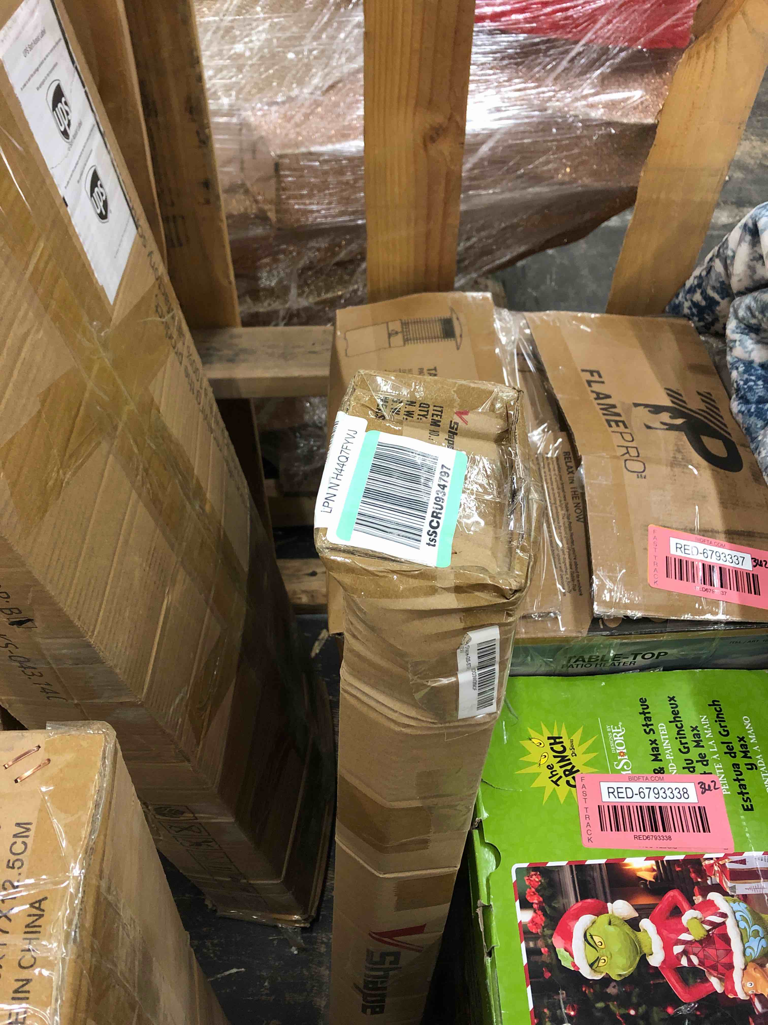 https://s3.amazonaws.com/lotting-images-prod/phillipi/RED6793347_1741138567739.jpeg