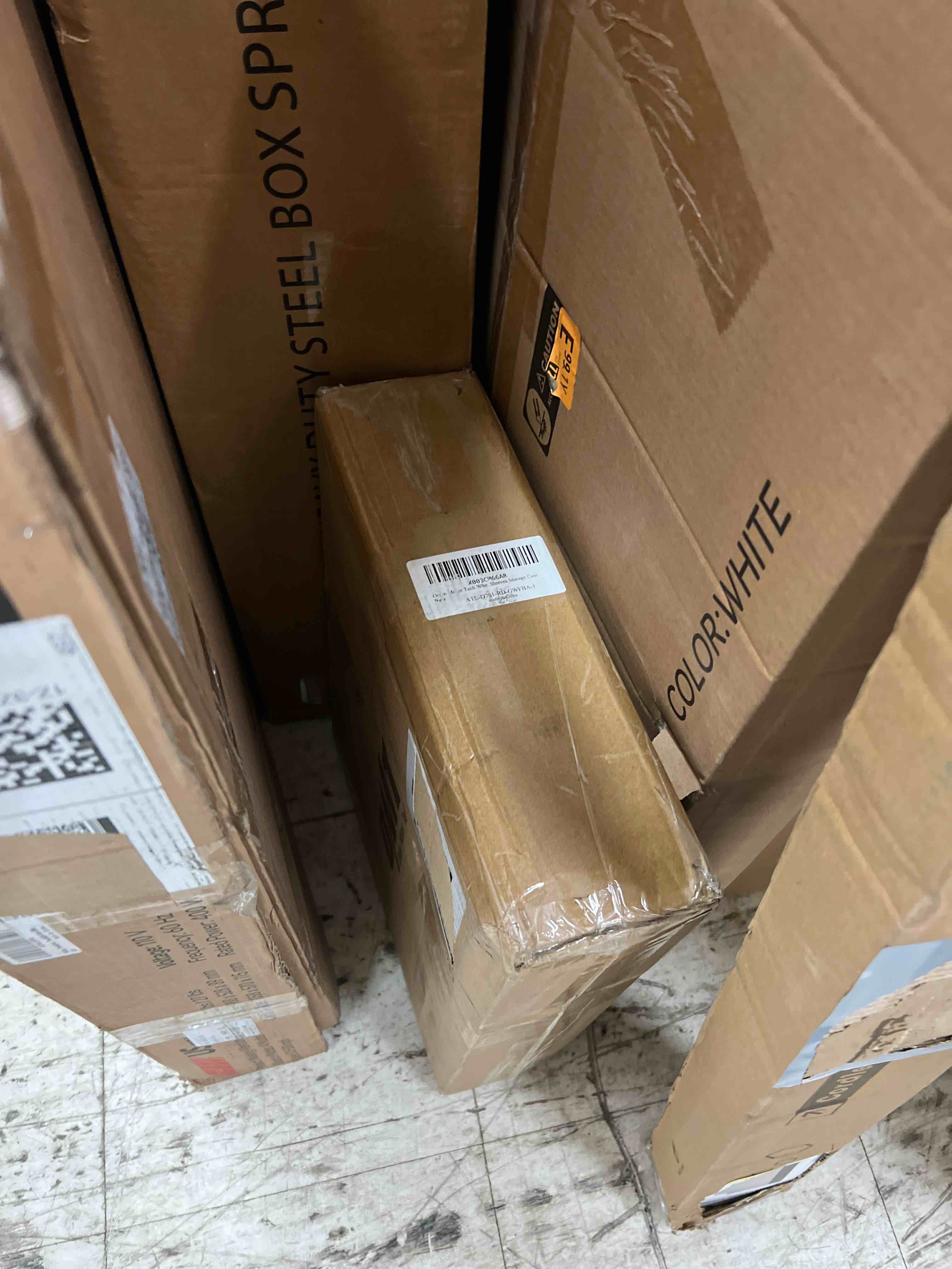 https://s3.amazonaws.com/lotting-images-prod/phillipi/RED6793718_1742318714533.jpeg