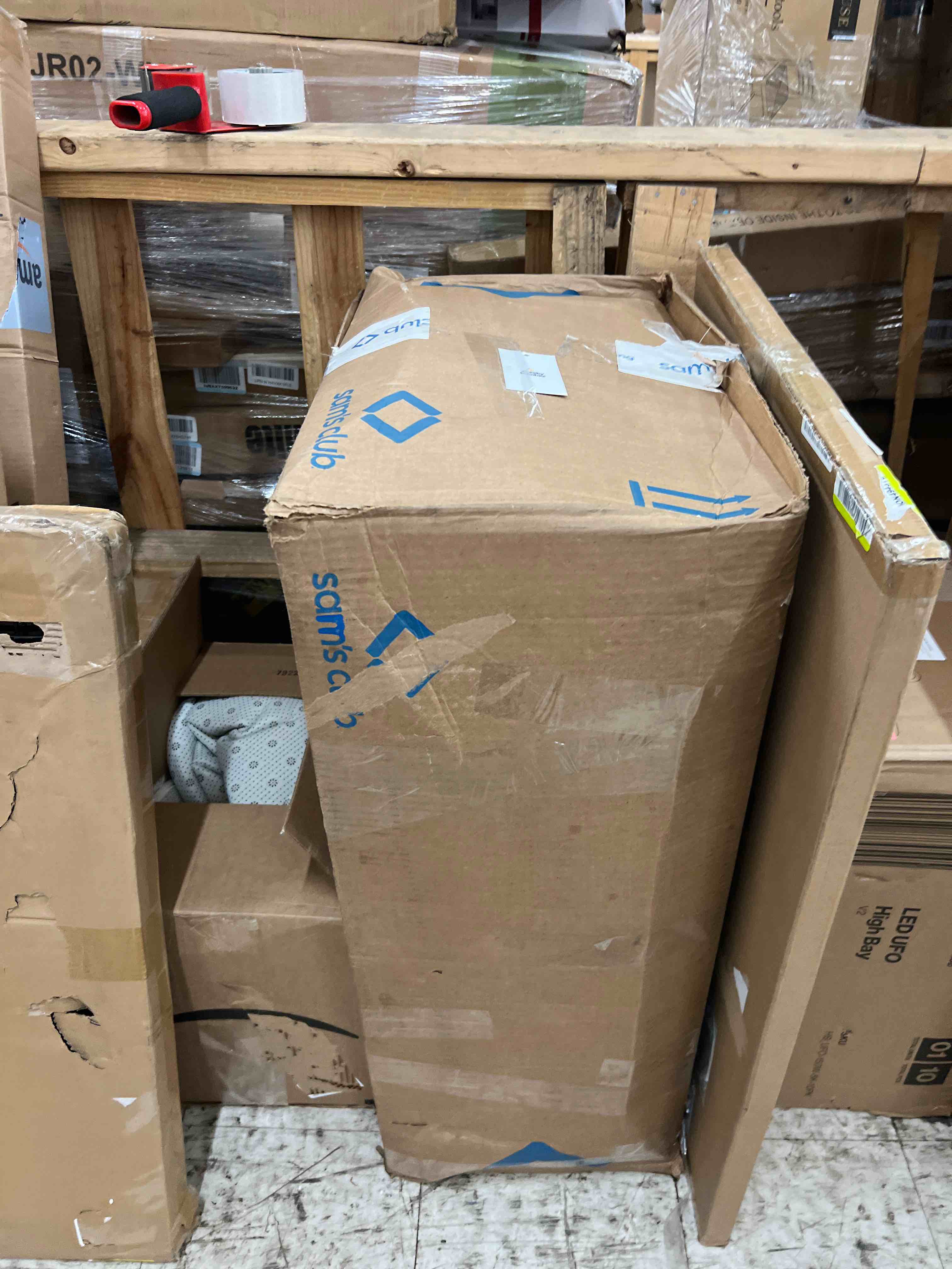 https://s3.amazonaws.com/lotting-images-prod/phillipi/RED6793733_1742320226981.jpeg