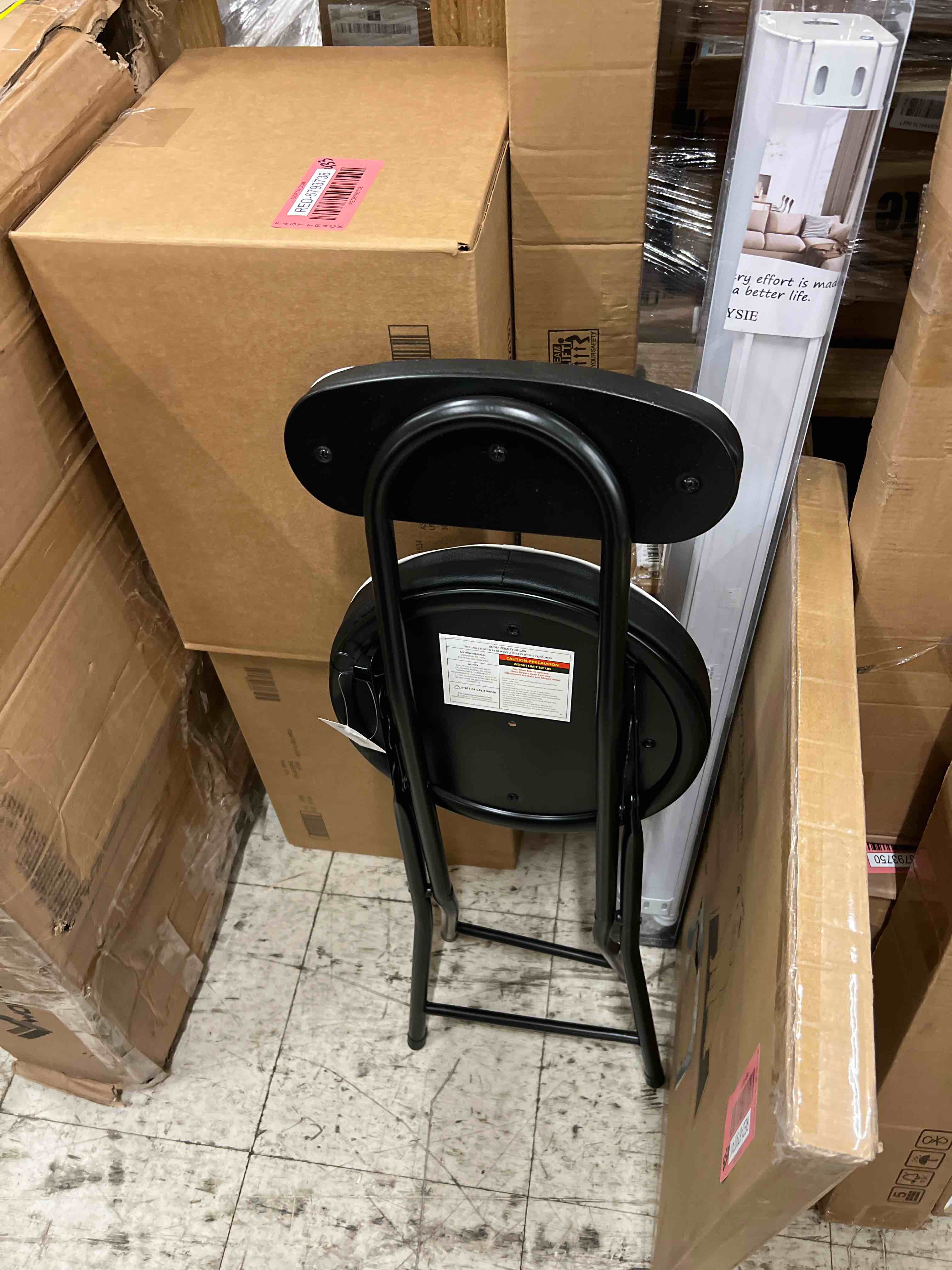 https://s3.amazonaws.com/lotting-images-prod/phillipi/RED6793752_1742325420137.jpeg