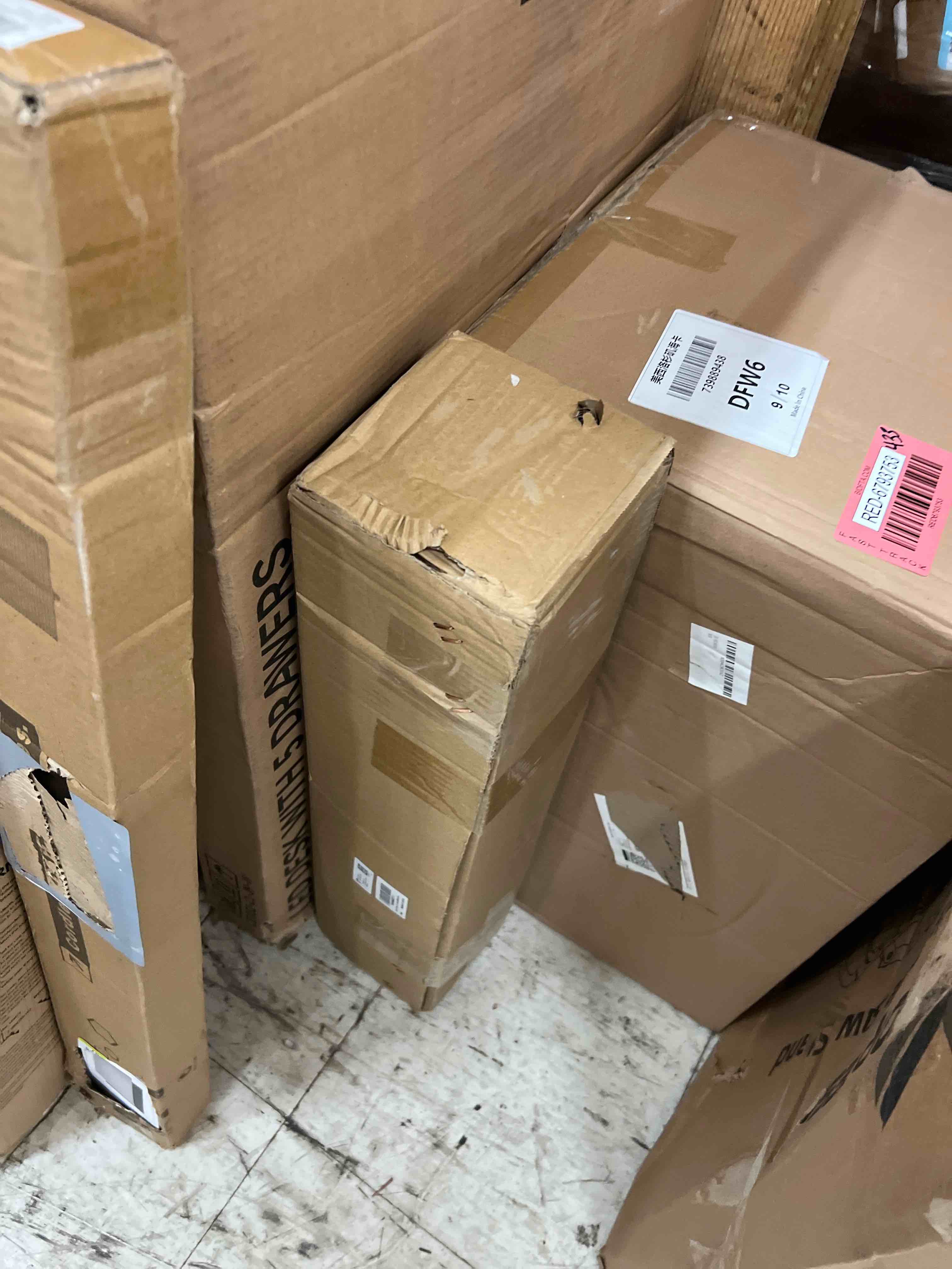 https://s3.amazonaws.com/lotting-images-prod/phillipi/RED6793754_1742325884194.jpeg