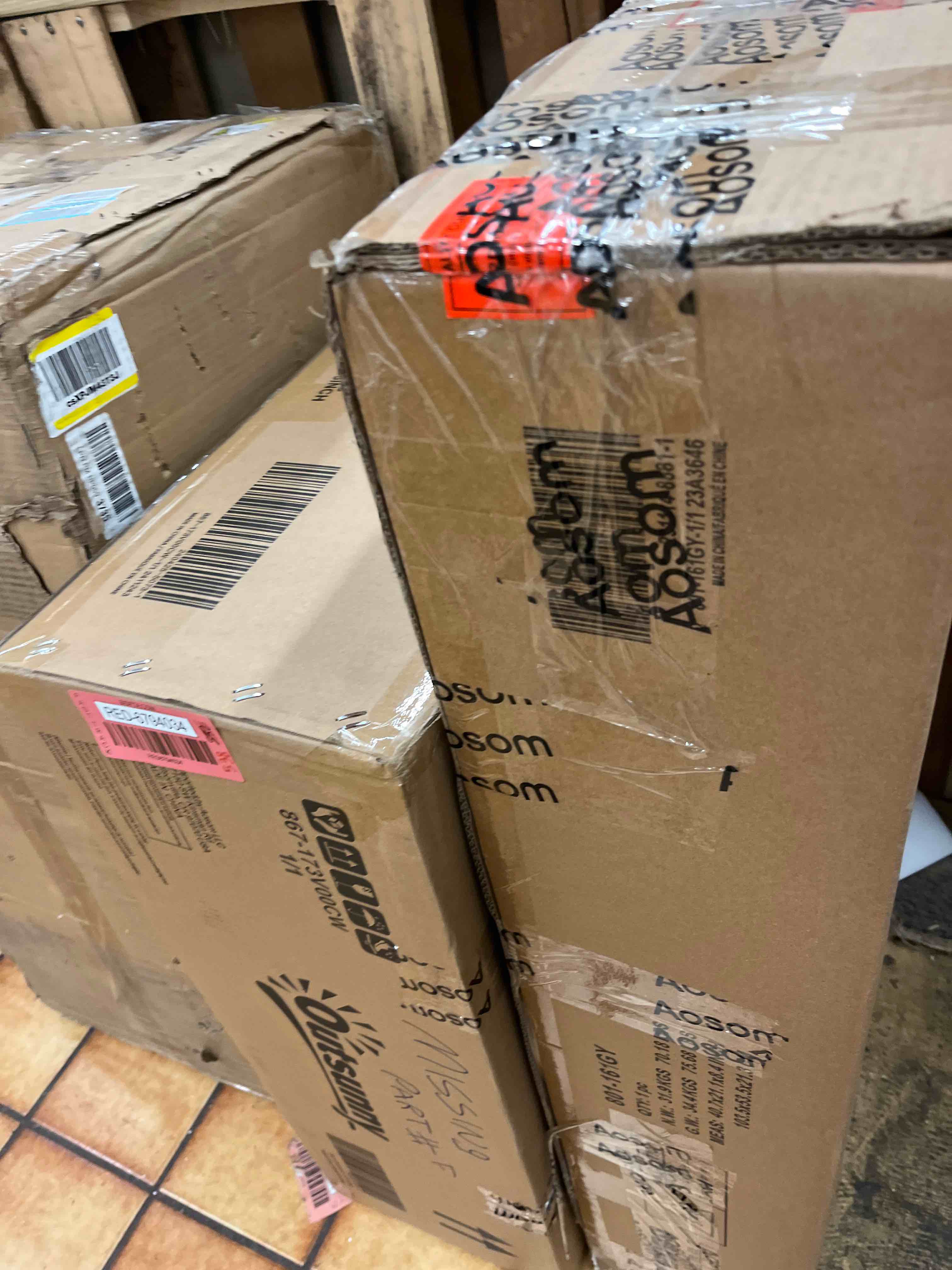 https://s3.amazonaws.com/lotting-images-prod/phillipi/RED6794035_1744155017110.jpeg