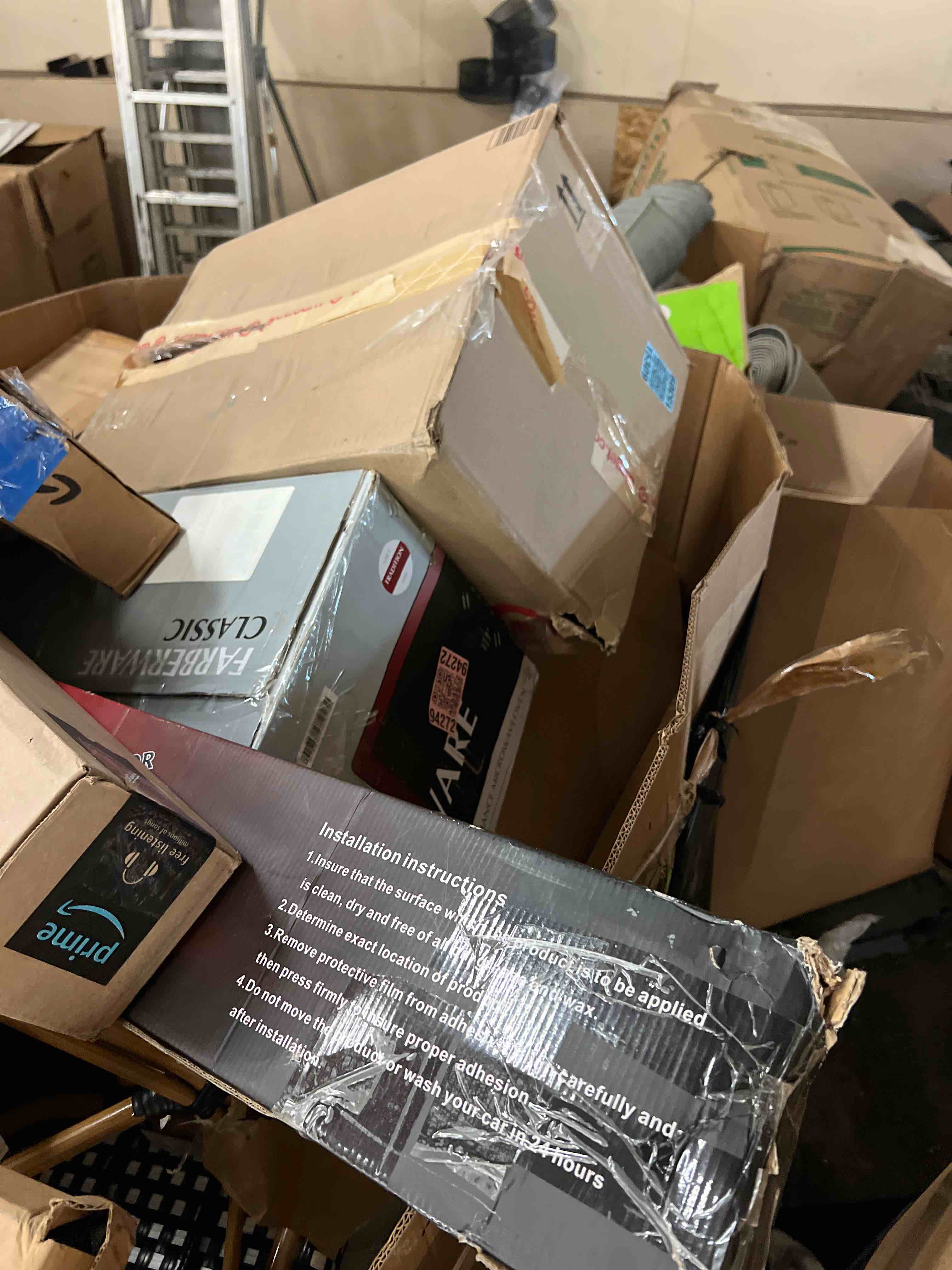 https://s3.amazonaws.com/lotting-images-prod/phillipi/RED6794262_1753907780080.jpeg