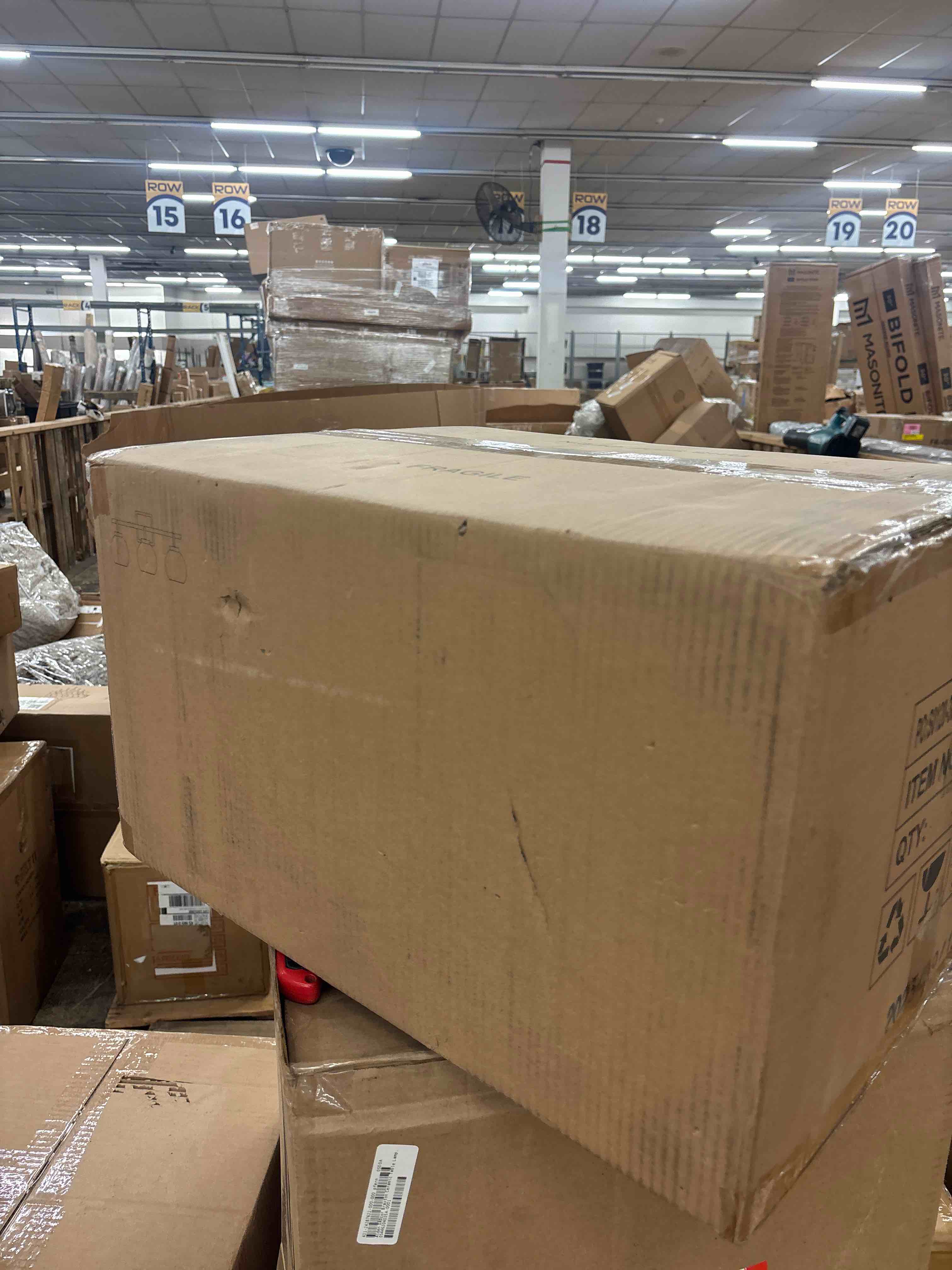 https://s3.amazonaws.com/lotting-images-prod/phillipi/RED6794368_1746066144788.jpeg