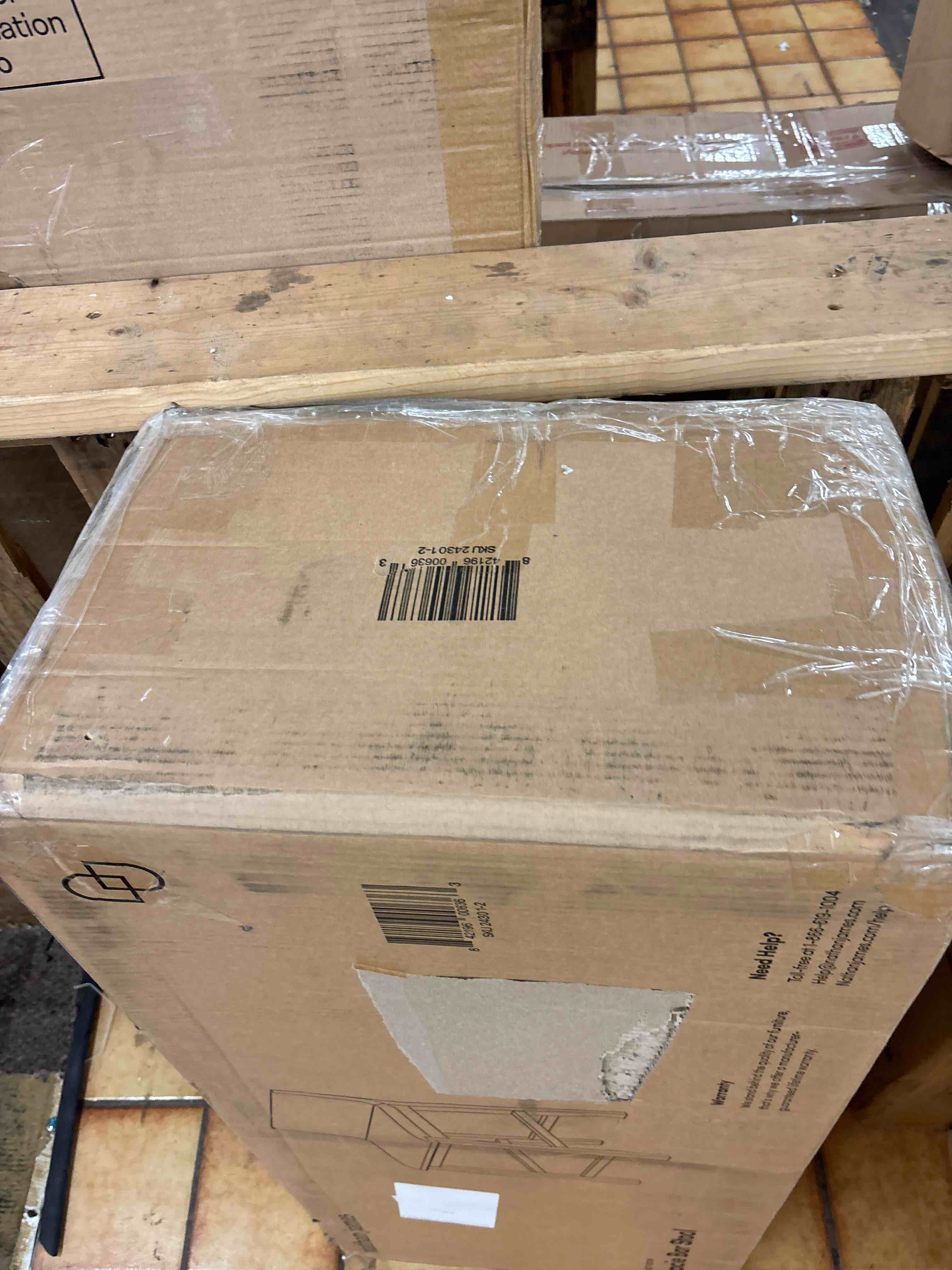 https://s3.amazonaws.com/lotting-images-prod/phillipi/RED6794386_1746069383284.jpeg