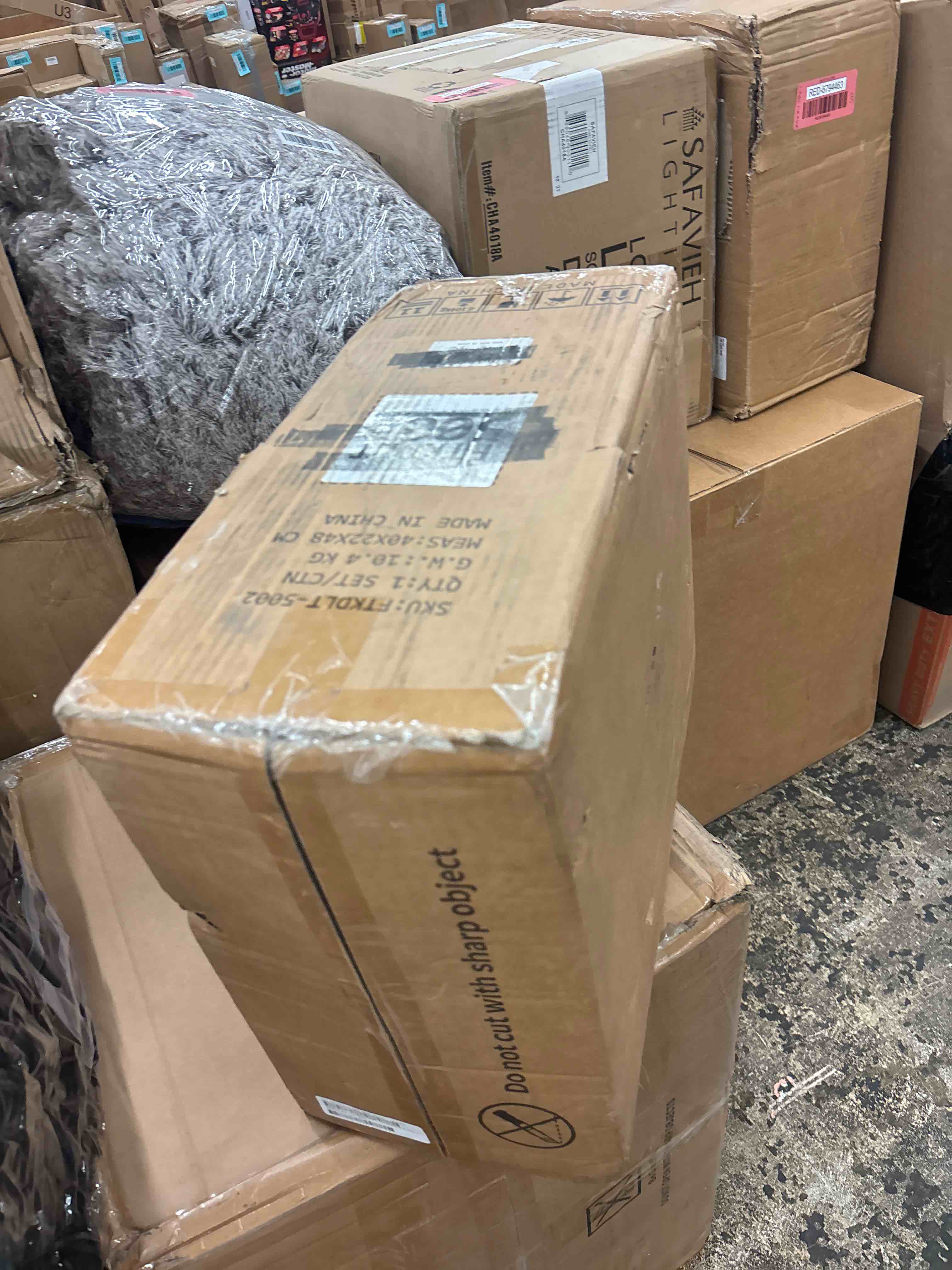 https://s3.amazonaws.com/lotting-images-prod/phillipi/RED6794464_1746128140230.jpeg