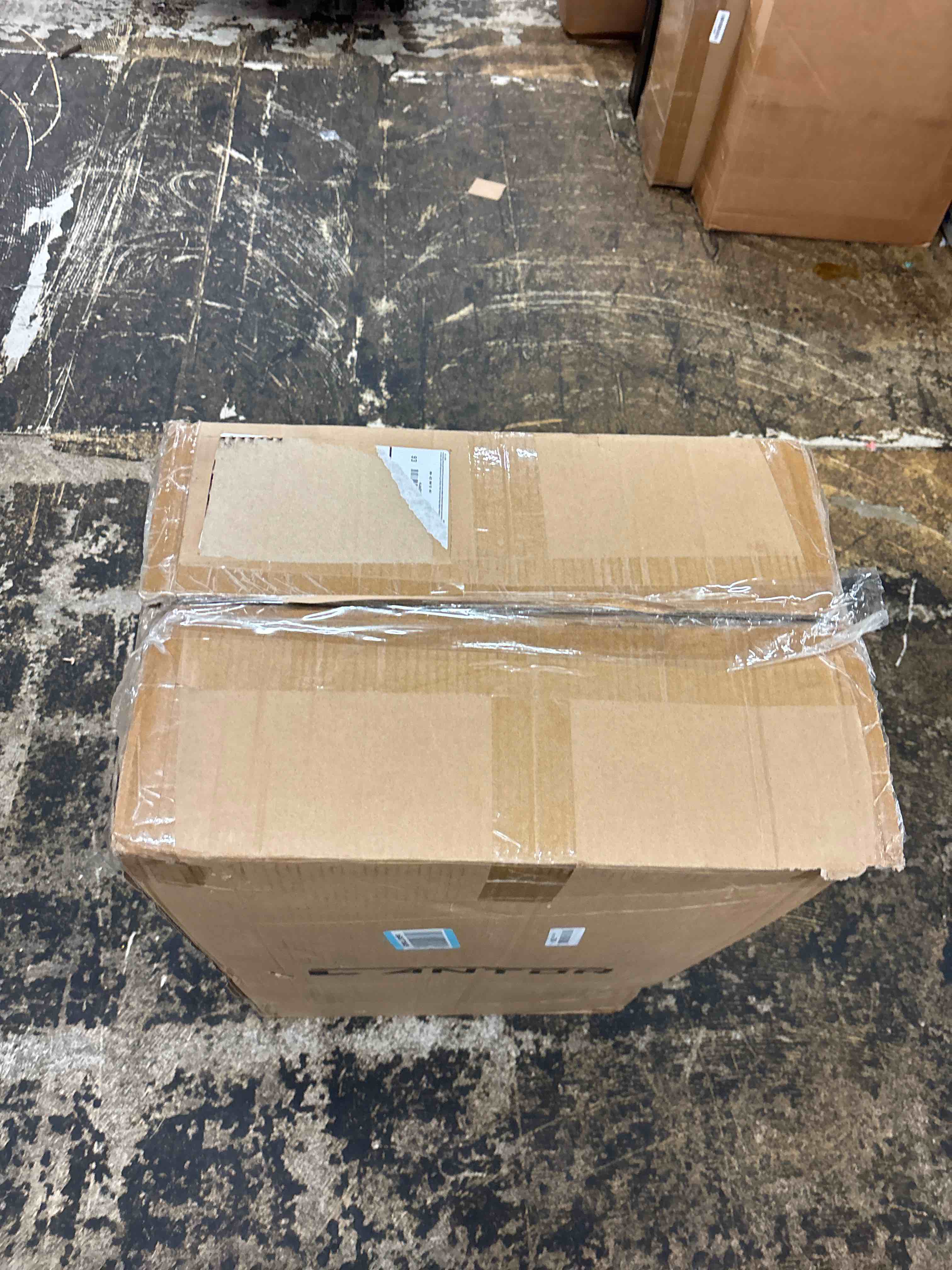 https://s3.amazonaws.com/lotting-images-prod/phillipi/RED6795052_1751327446736.jpeg