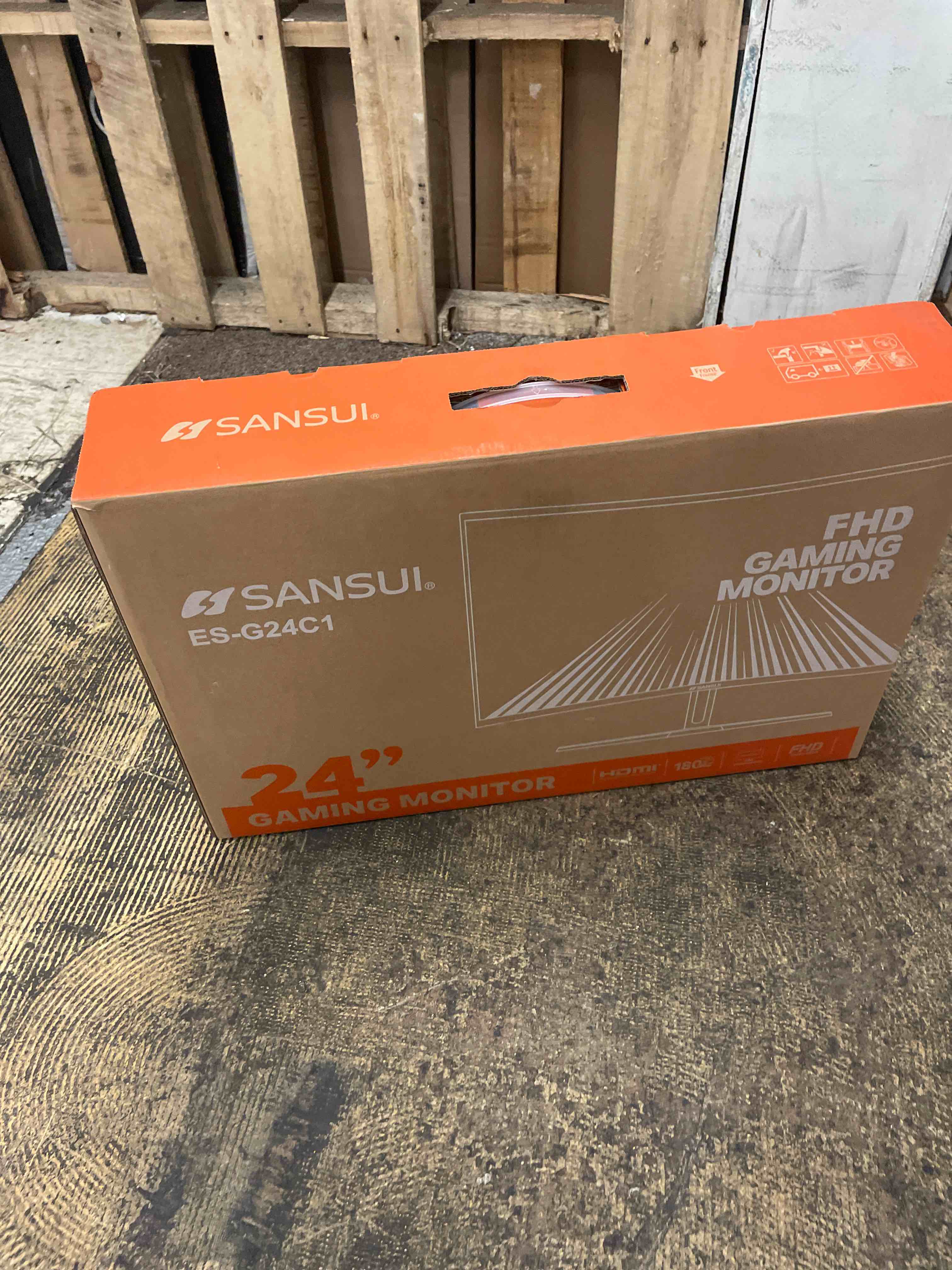 https://s3.amazonaws.com/lotting-images-prod/phillipi/RED6795083_1751551894861.jpeg