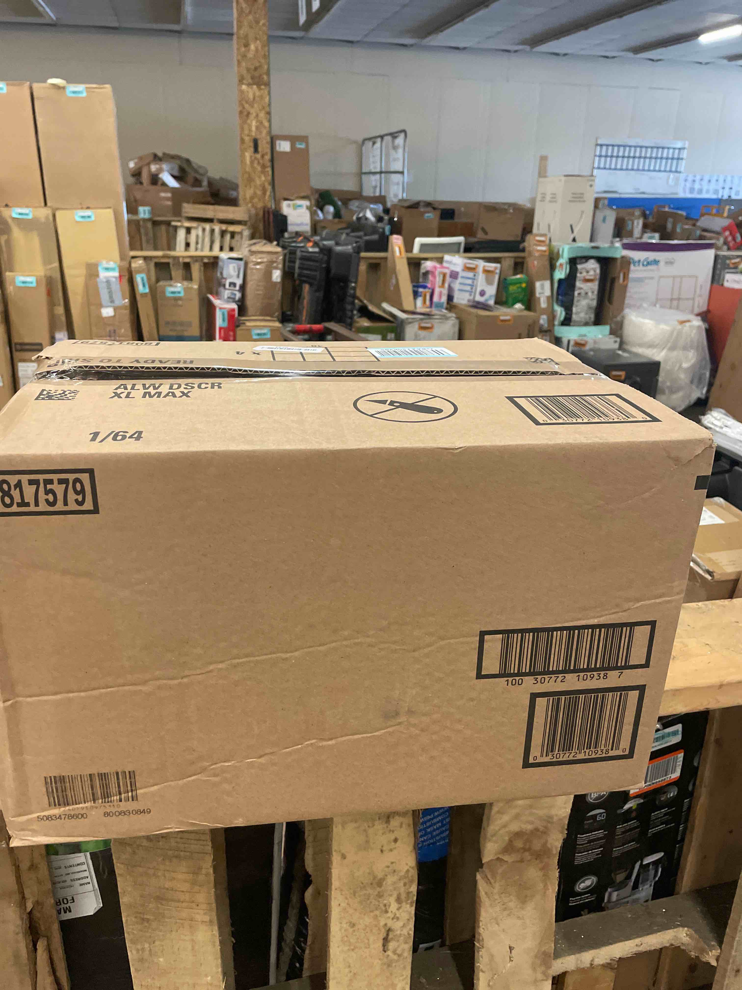 https://s3.amazonaws.com/lotting-images-prod/phillipi/RED6795087_1751552231150.jpeg