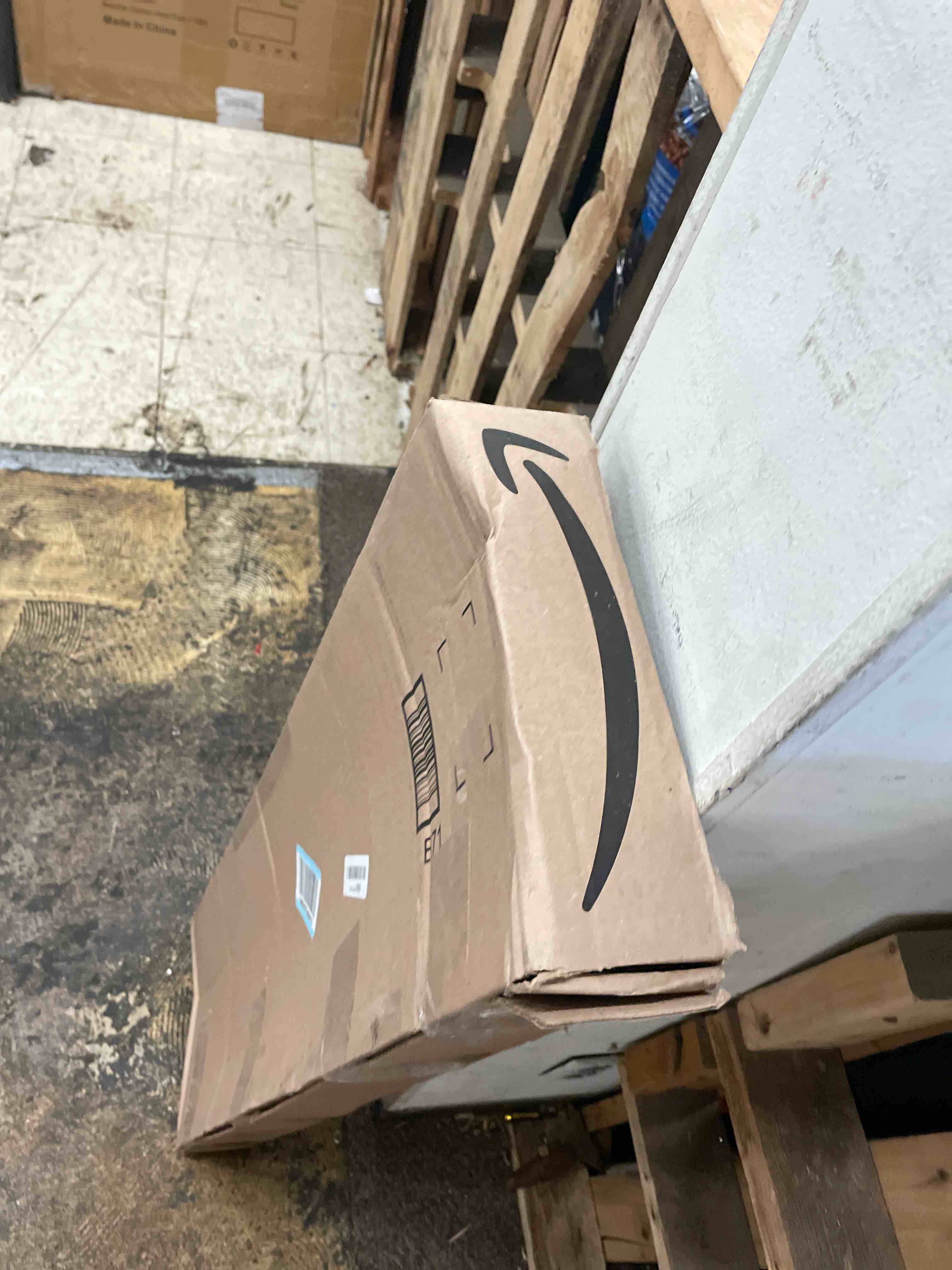 https://s3.amazonaws.com/lotting-images-prod/phillipi/RED6795099_1751553759943.jpeg