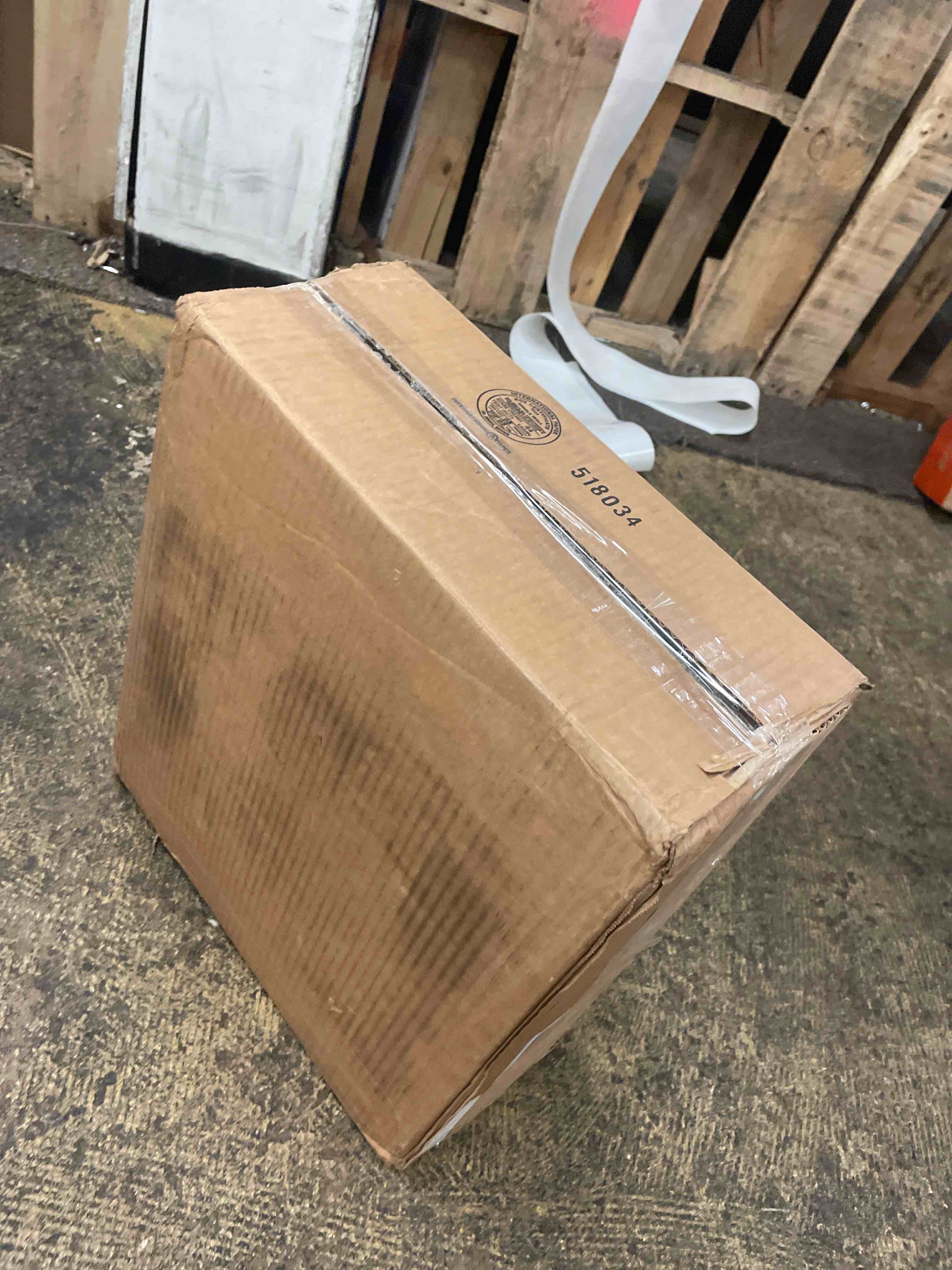 https://s3.amazonaws.com/lotting-images-prod/phillipi/RED6795125_1751556938674.jpeg