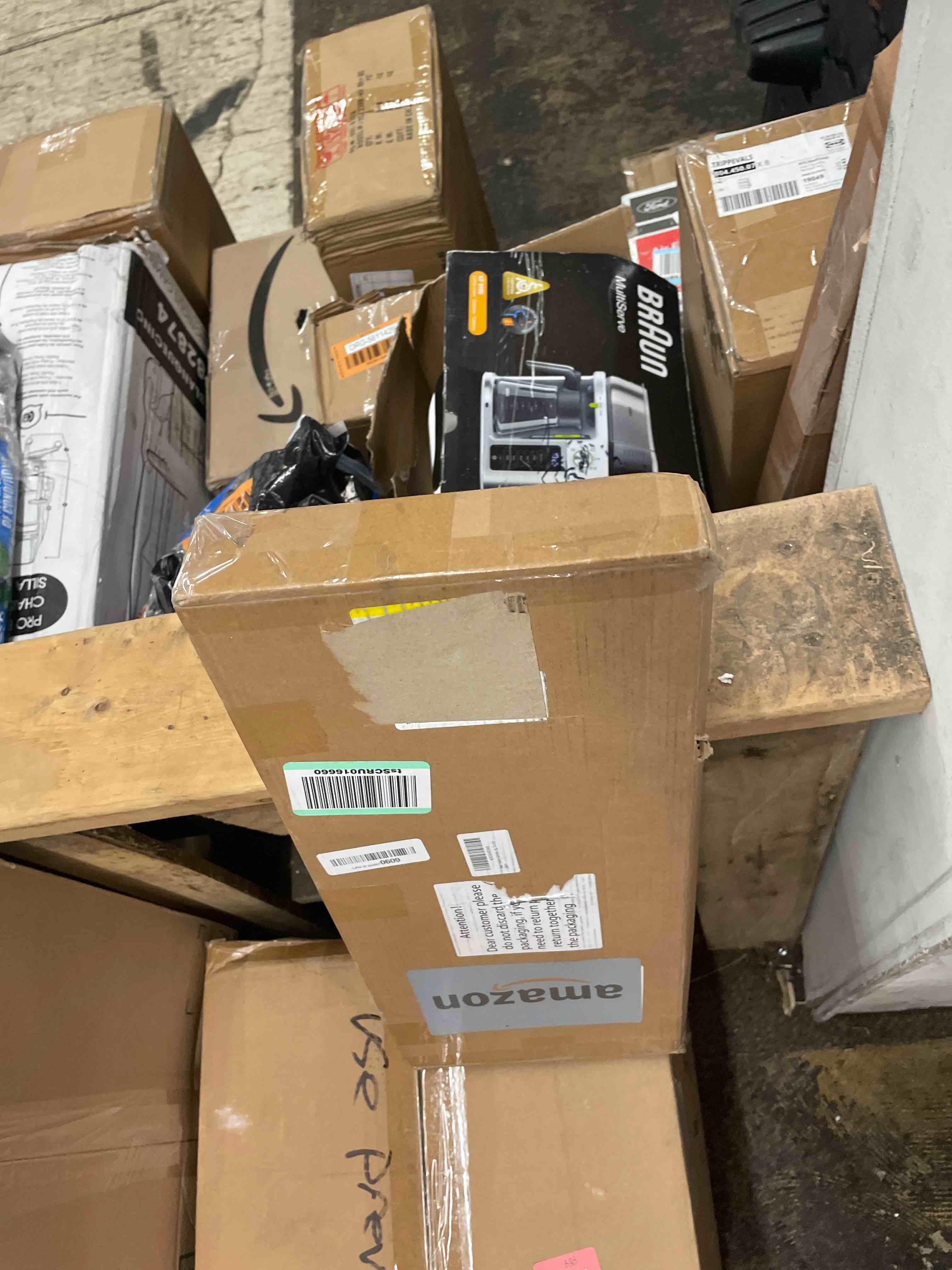 https://s3.amazonaws.com/lotting-images-prod/phillipi/RED6795127_1751558567339.jpeg