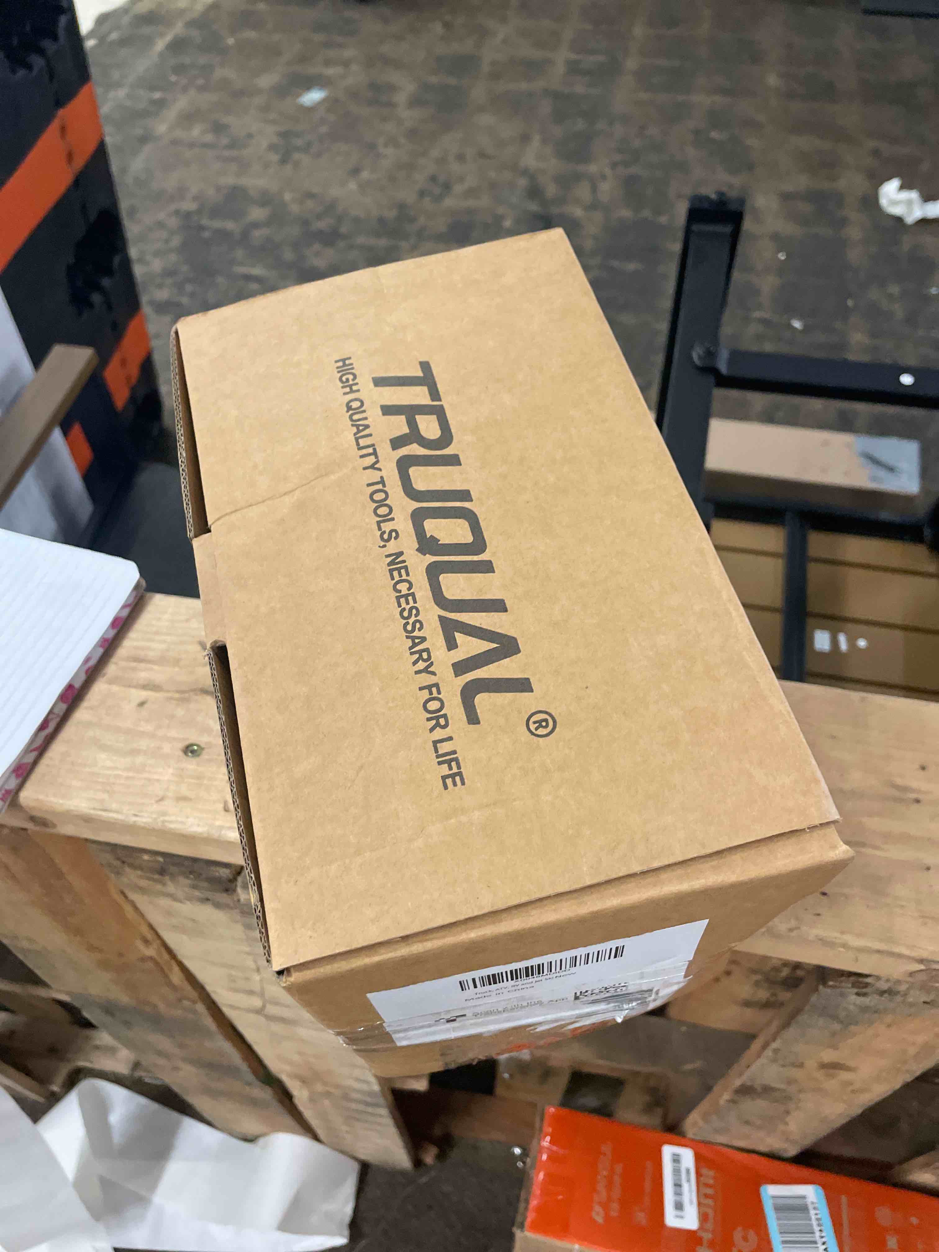 https://s3.amazonaws.com/lotting-images-prod/phillipi/RED6795133_1751559219718.jpeg