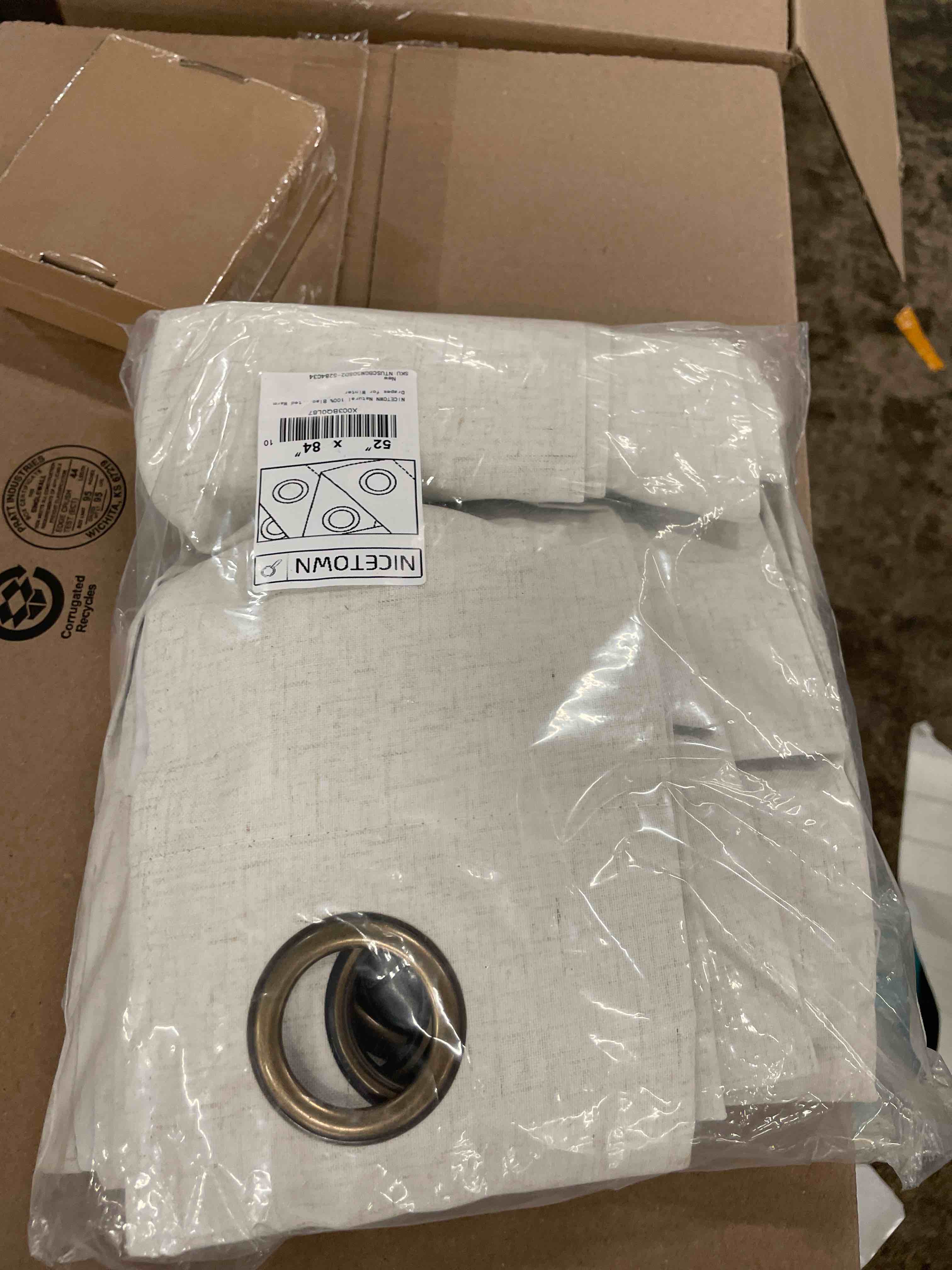 https://s3.amazonaws.com/lotting-images-prod/phillipi/RED6795140_1751559933524.jpeg