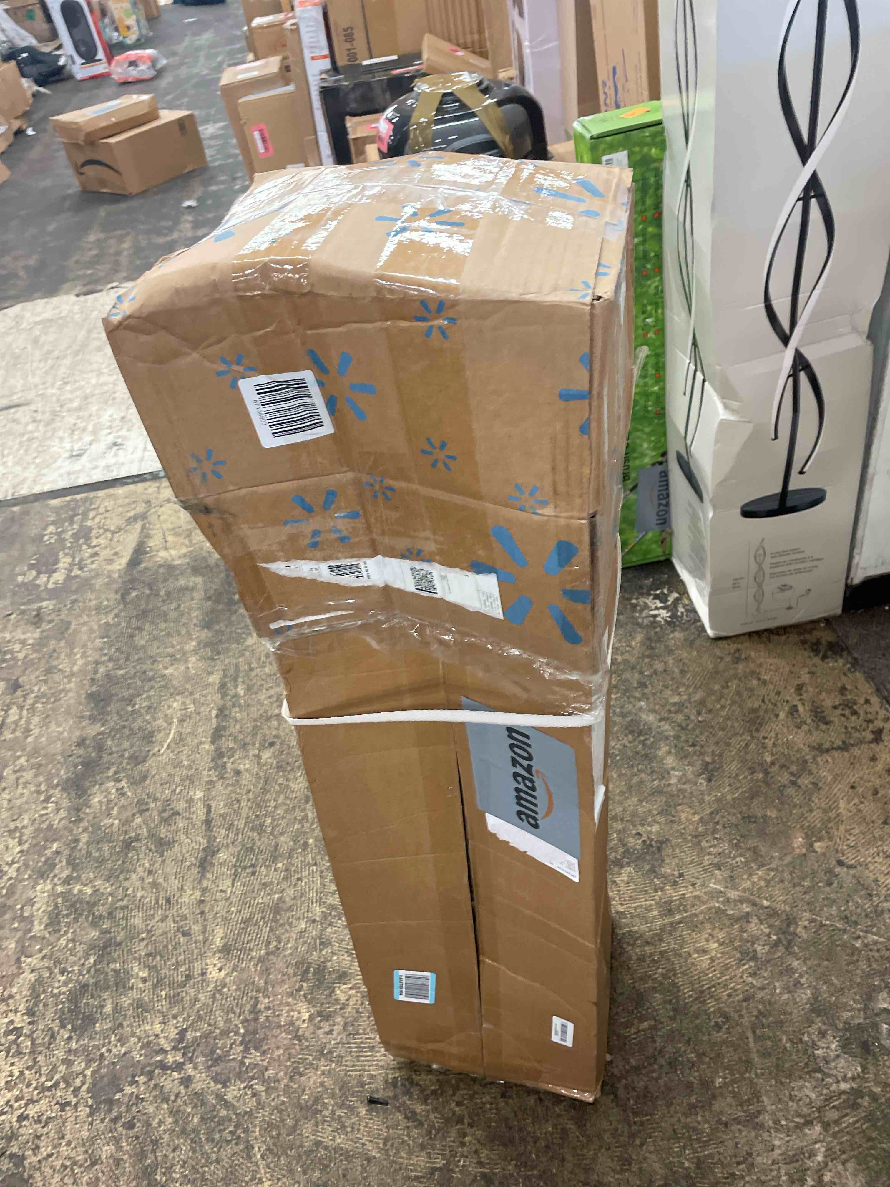 https://s3.amazonaws.com/lotting-images-prod/phillipi/RED6795145_1751560686166.jpeg