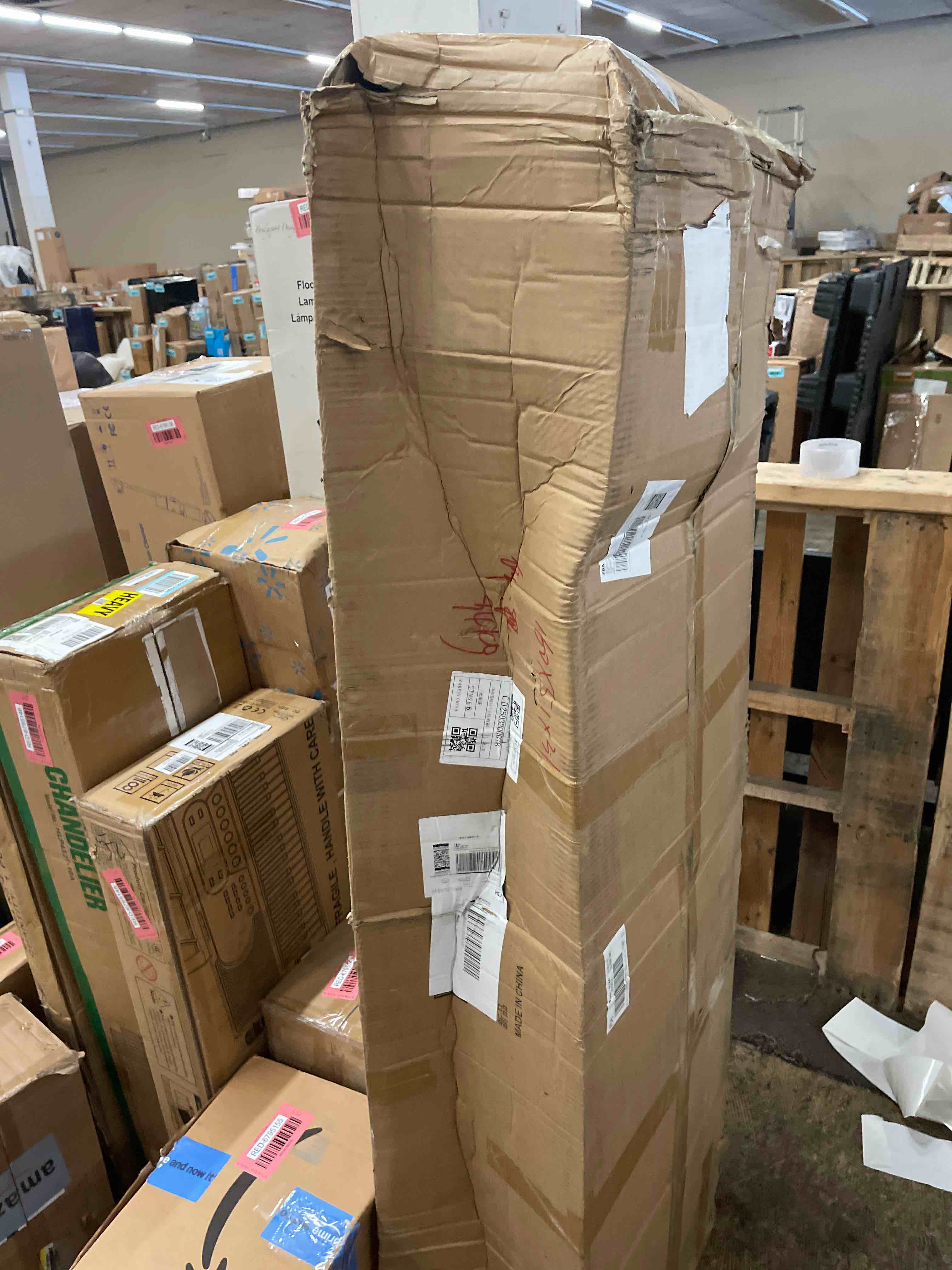 https://s3.amazonaws.com/lotting-images-prod/phillipi/RED6795156_1751561869552.jpeg