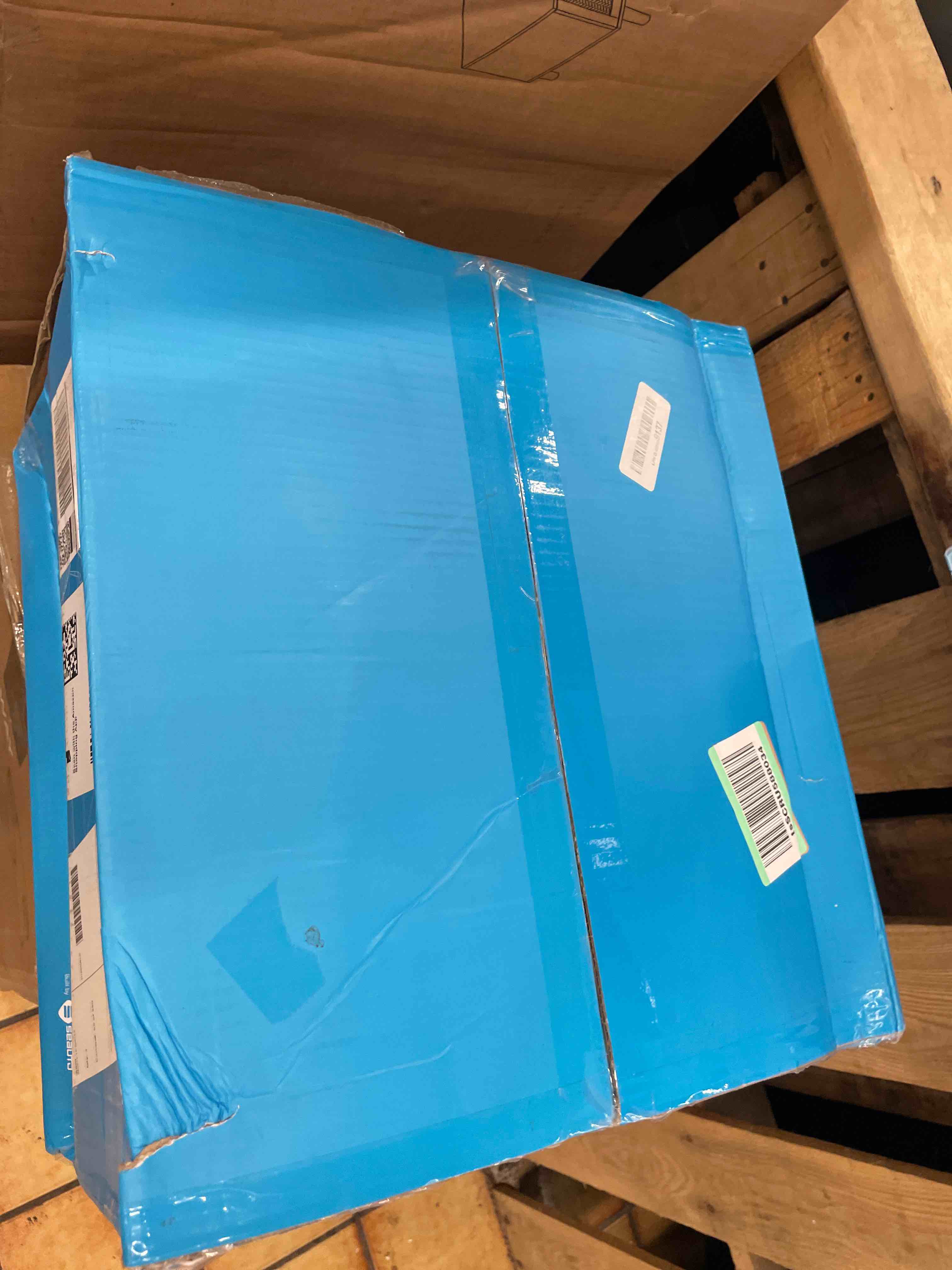 https://s3.amazonaws.com/lotting-images-prod/phillipi/RED6795268_1751644027857.jpeg
