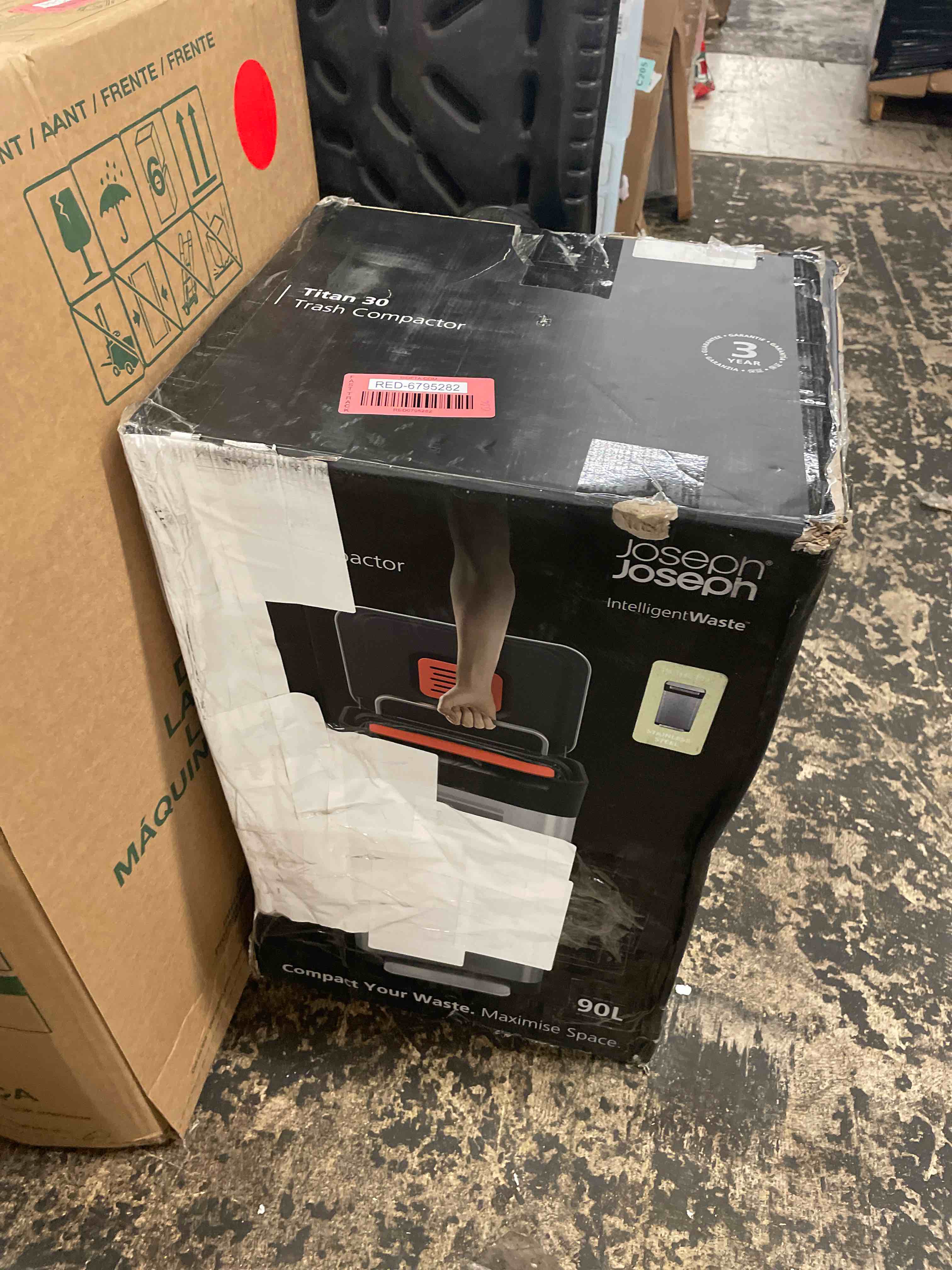 https://s3.amazonaws.com/lotting-images-prod/phillipi/RED6795282_1752180698074.jpeg
