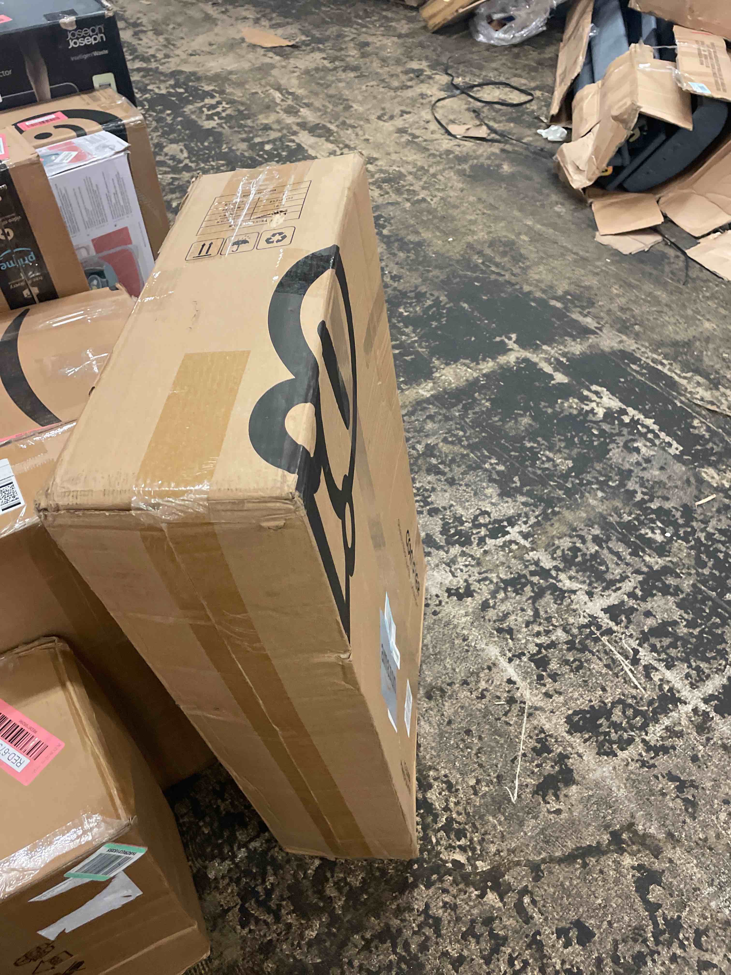 https://s3.amazonaws.com/lotting-images-prod/phillipi/RED6795297_1752182552619.jpeg