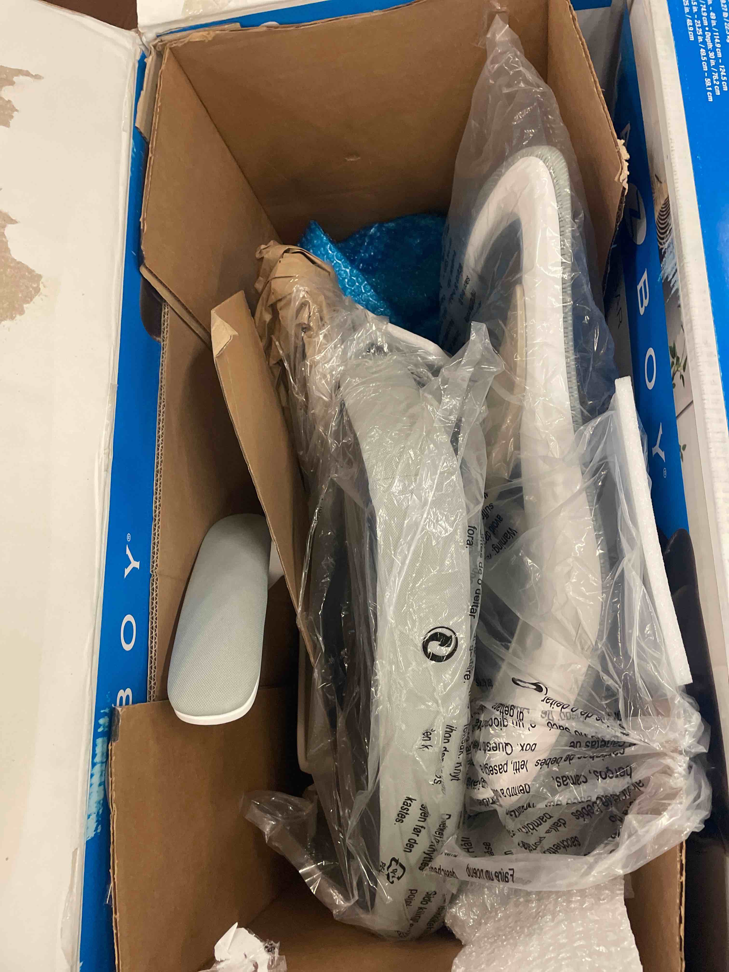 https://s3.amazonaws.com/lotting-images-prod/phillipi/RED6795401_1752637286073.jpeg